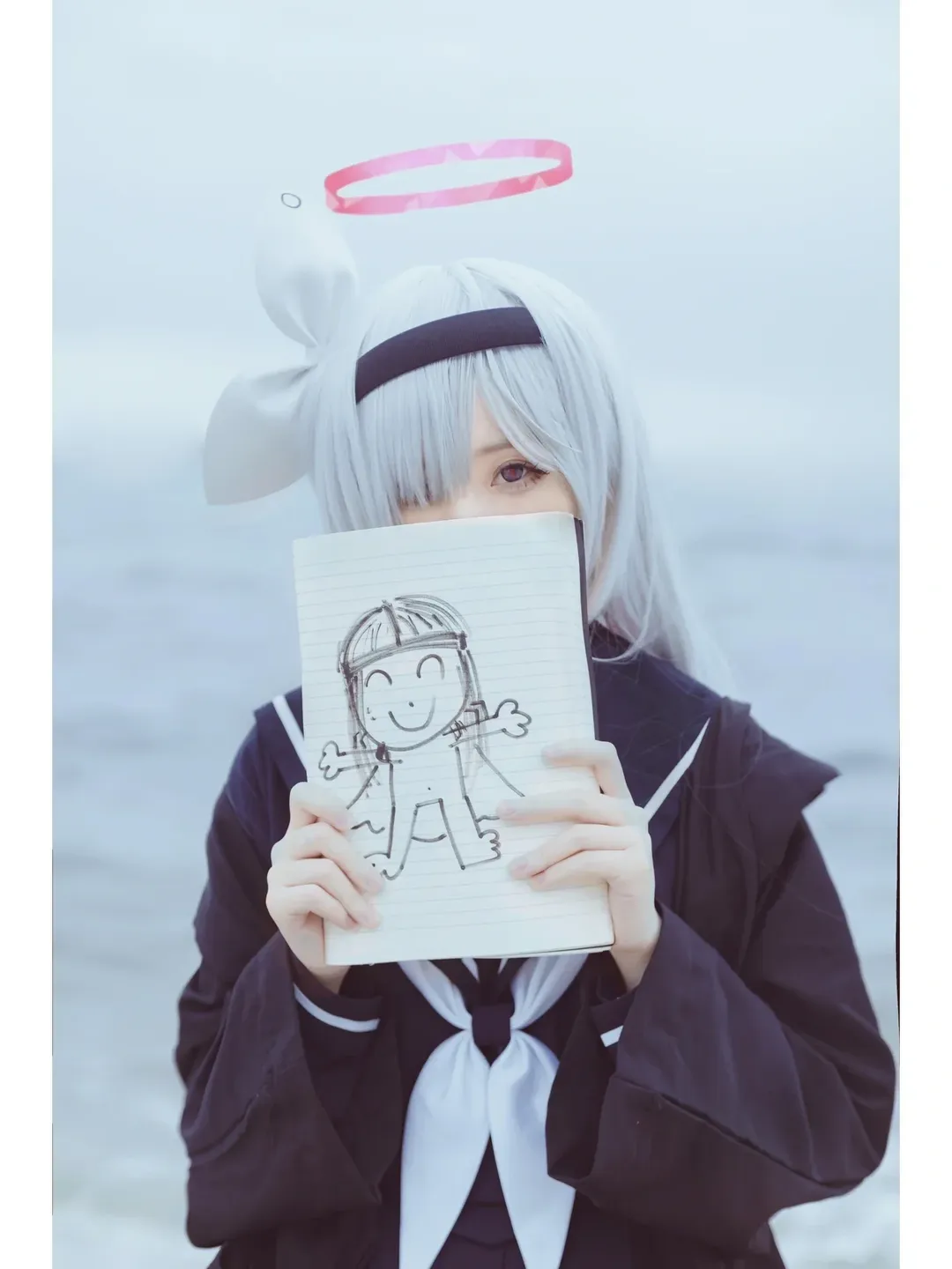ブルーアーカイブ, プラナ コスプレ, コスプレ撮影, 海辺のロケ, セーラー服コーデ - 2枚目