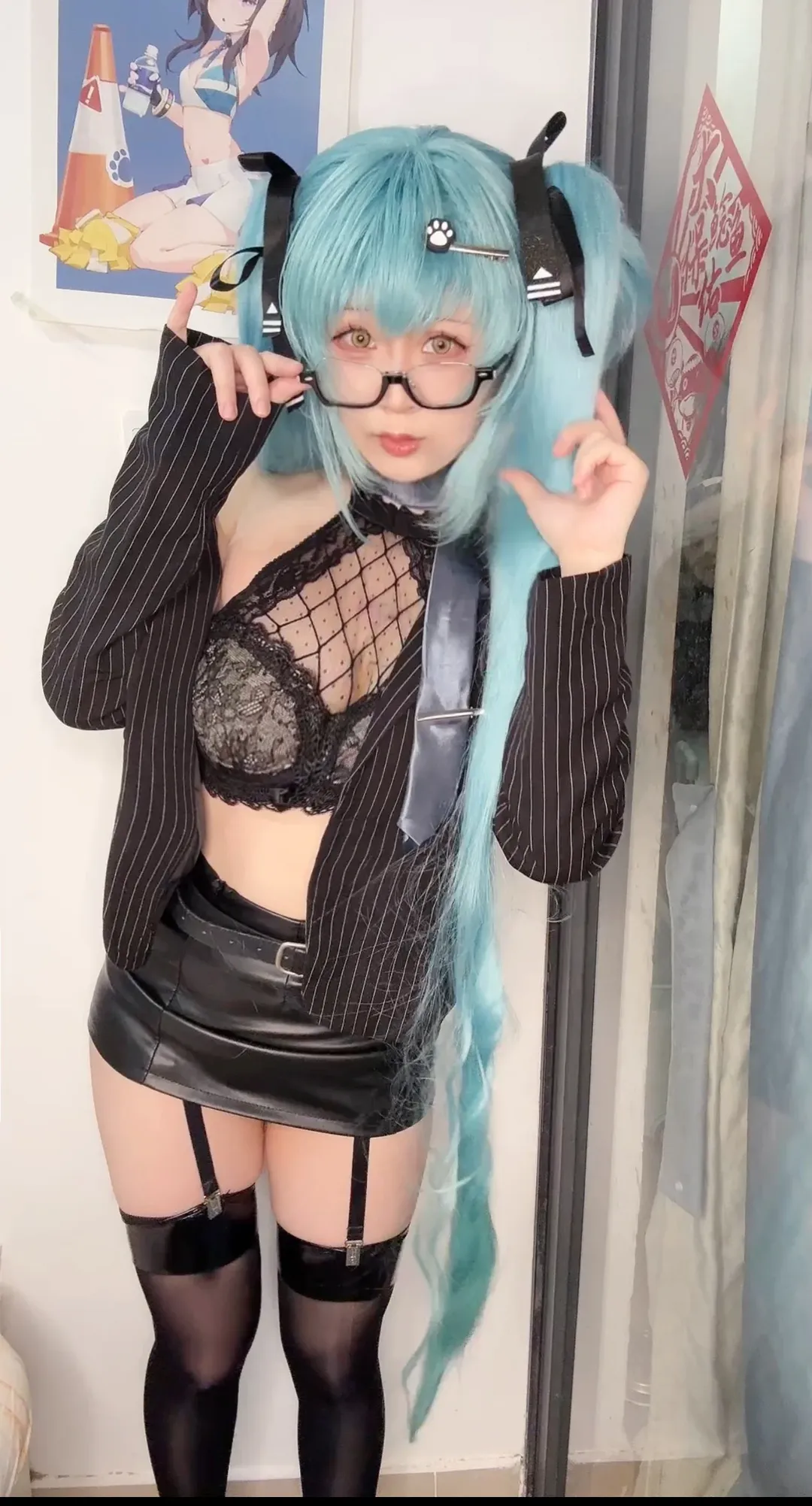 NIKKE, cosplay穿搭, 普利瓦蒂cos, 黑框眼镜, 傲娇属性