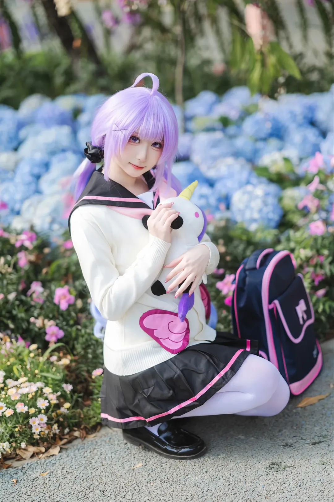 碧蓝航线, 独角兽cos, cosplay穿搭, 绣球花外景, 紫发美少女