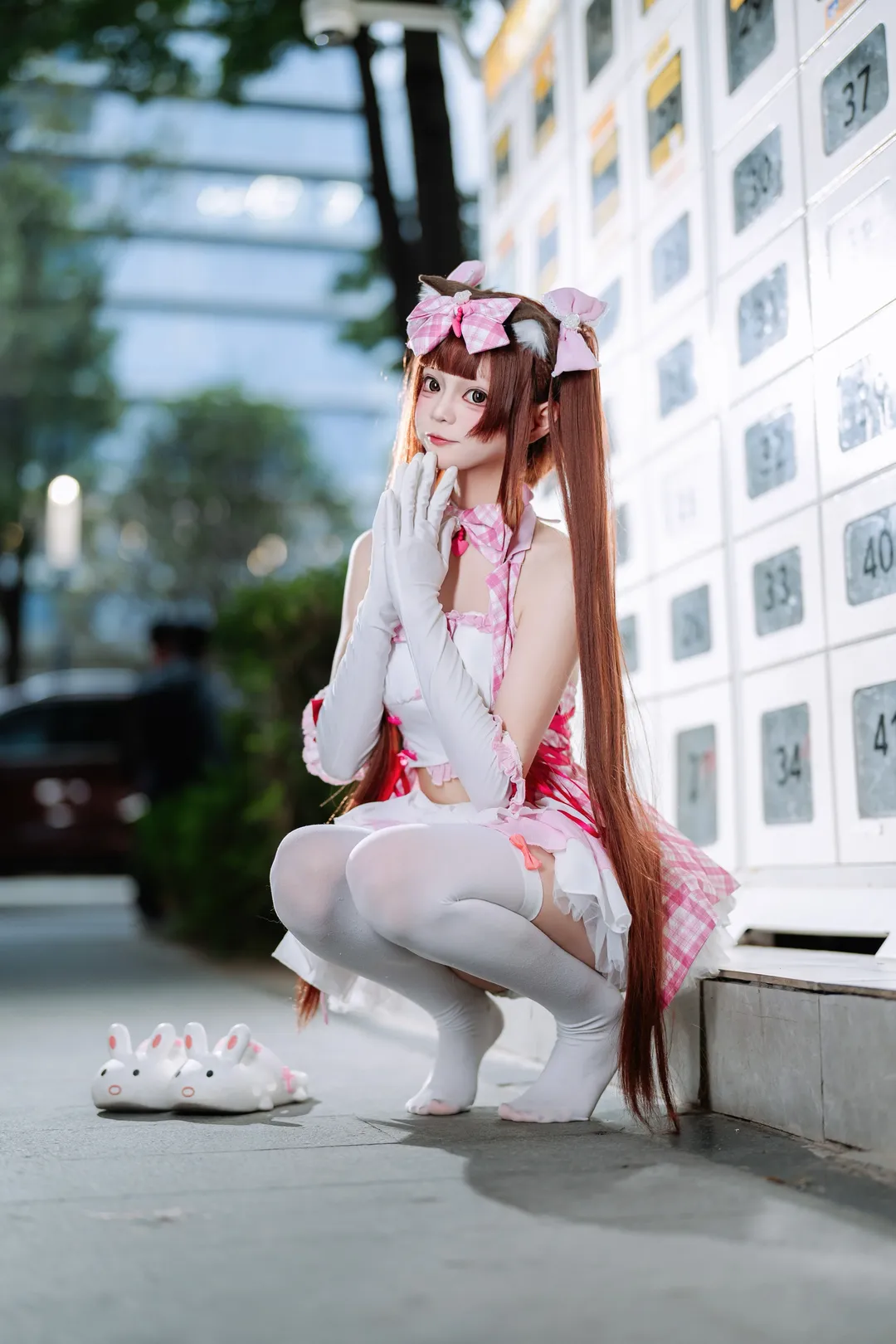 萤火虫漫展, 猫娘乐园, 白丝双马尾, 巧克力与香子兰cos, 粉白格纹女仆装 - 第3张