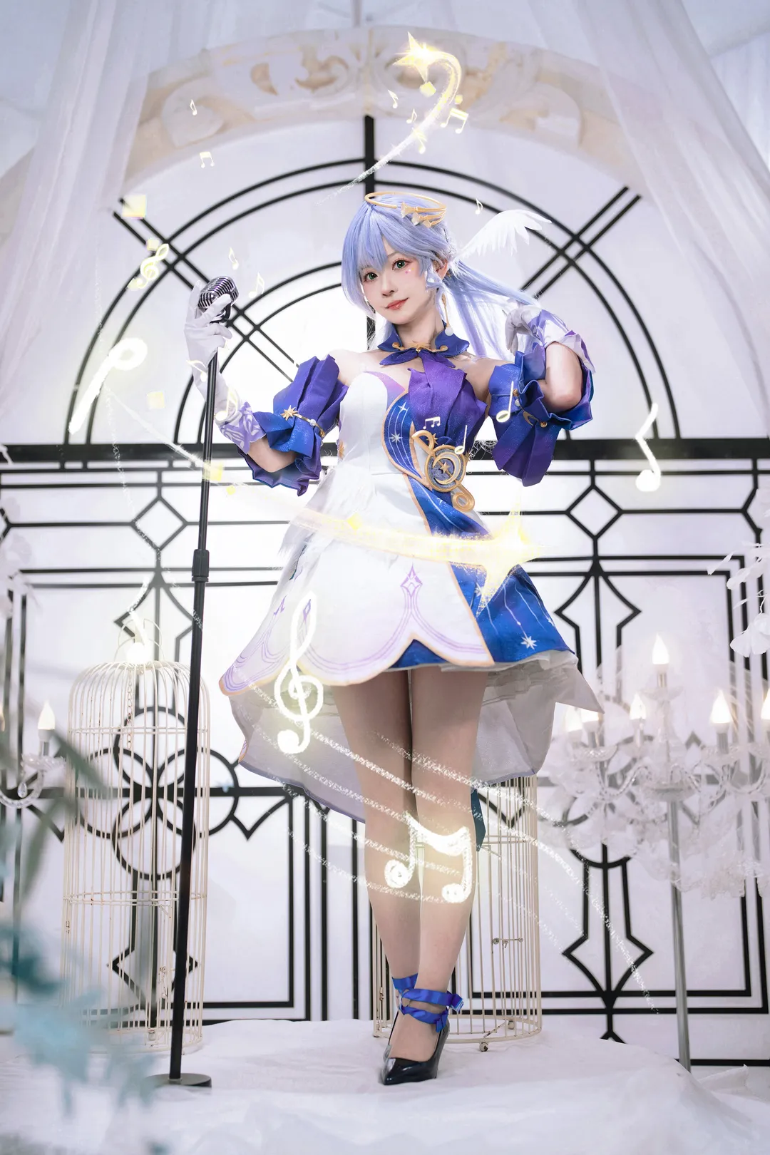 崩壞星穹鐵道, 知更鳥cos, cosplay攝影, 夢幻棚拍, 白鋼琴場景 - 第1張