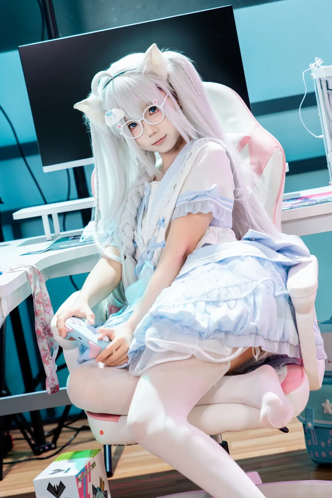 cosplay摄影, 白丝穿搭, CICF漫展, 电竞萌妹, 圆框眼镜 - 第6张