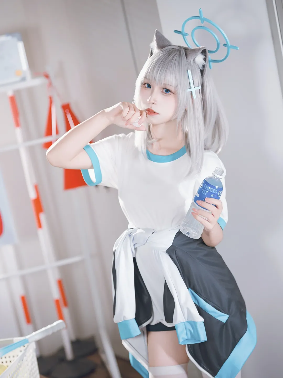 蔚蓝档案, 运动风cosplay, 砂狼白子cos, 体操服穿搭, 白丝少女 - 第4张