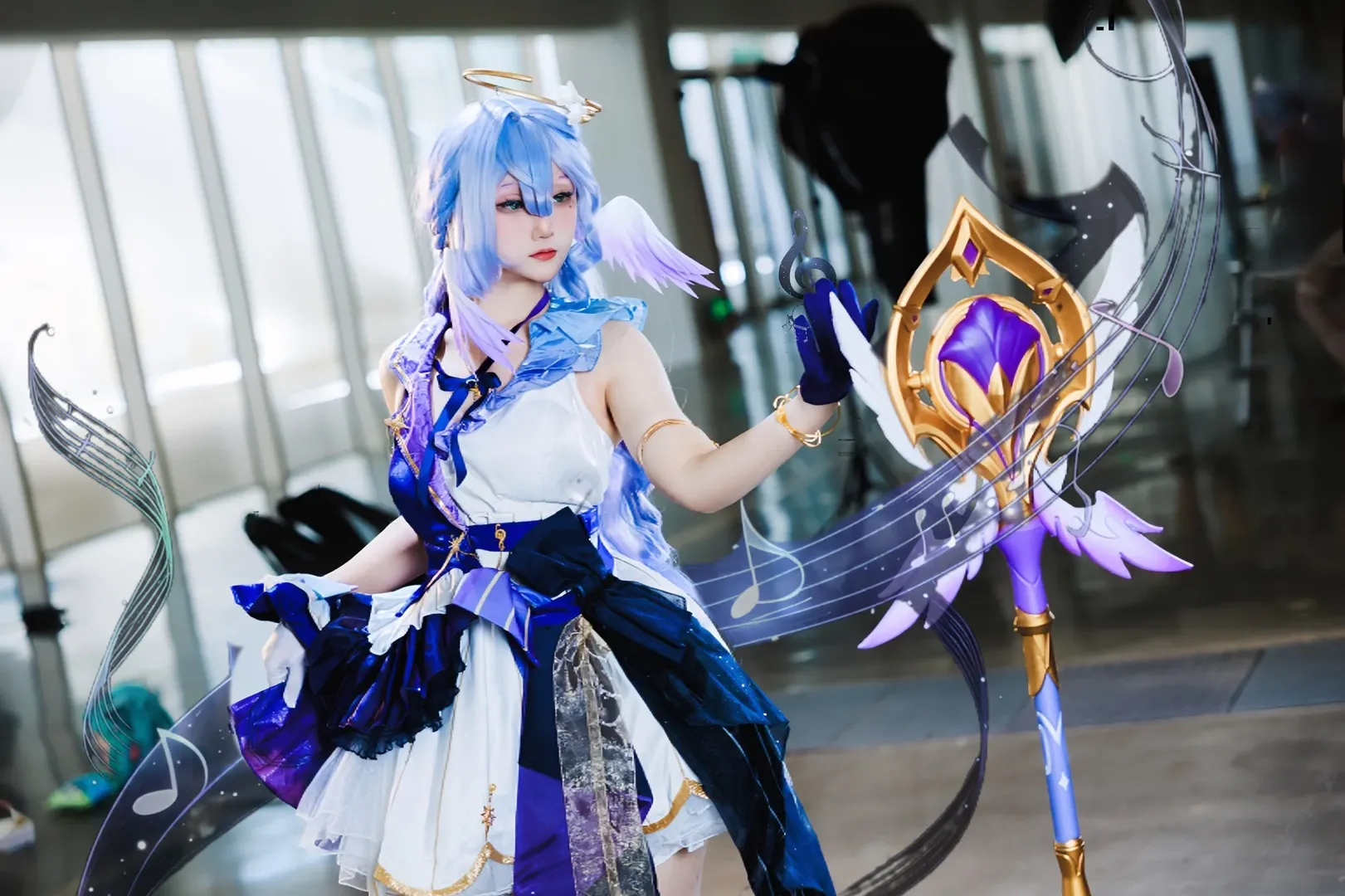 Honkai: Star Rail, Robin cosplay, Convention photography, Cosplay photoshoot, Angel halo - Image 2
