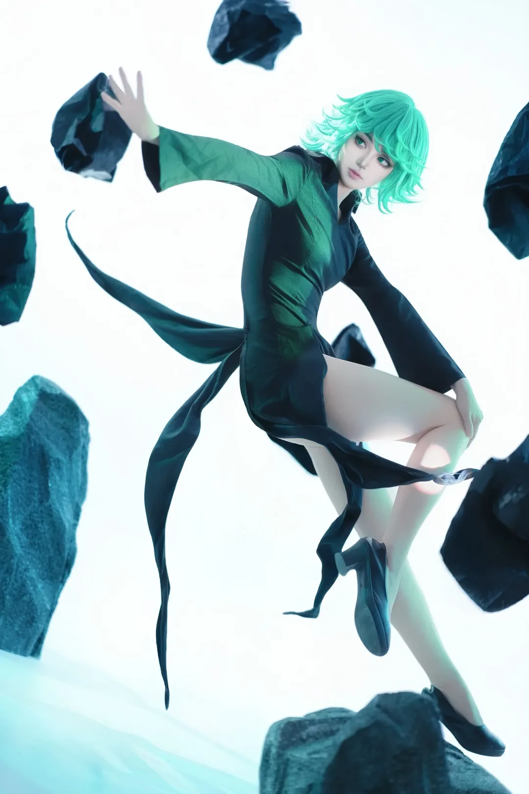 Tatsumaki cosplay, One-Punch Man, Esper, High slit, Floating effect - Image 1