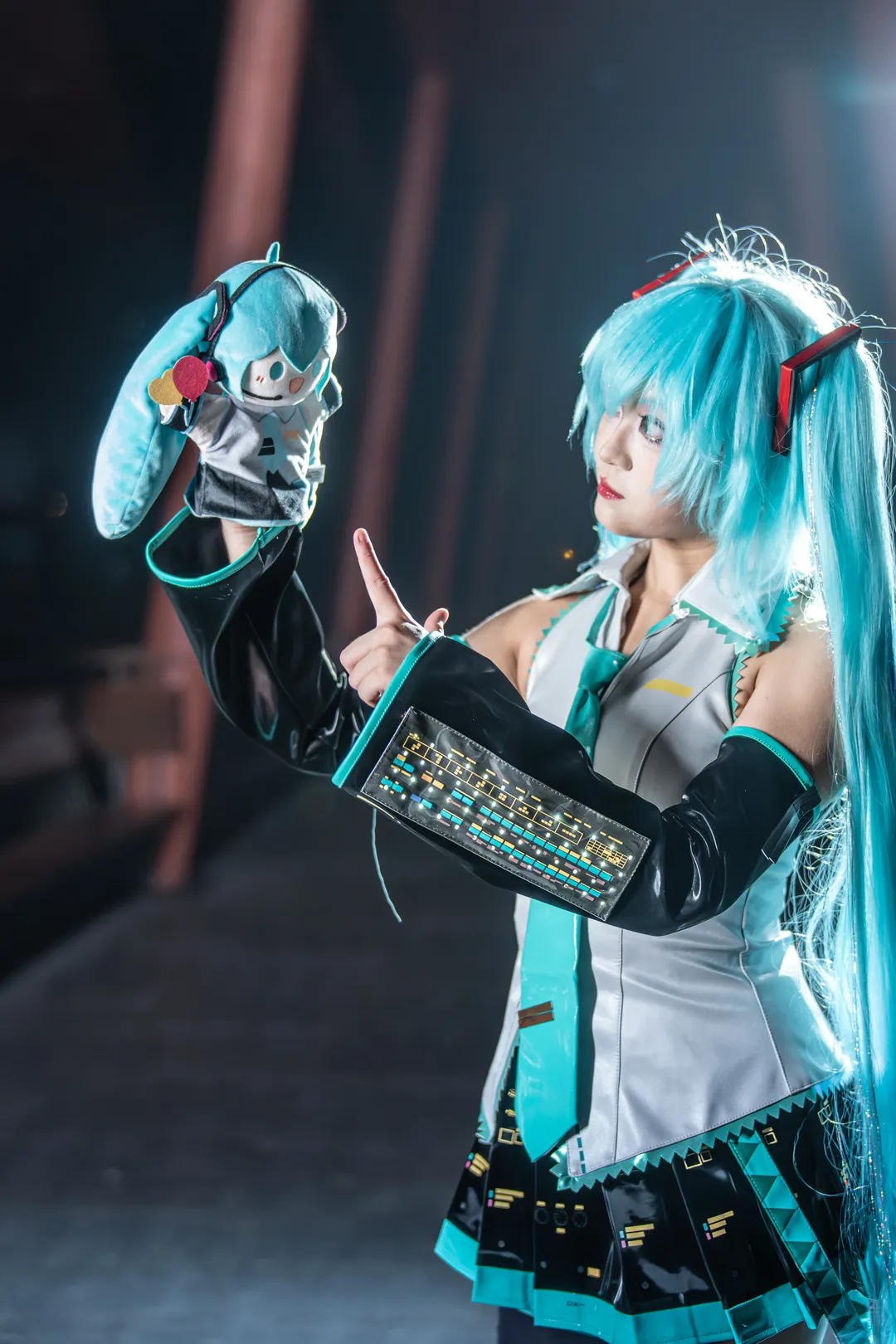 初音未来, 初音未来cos, cosplay正片, 二次元角色扮演, 夜景摄影 - 第2张