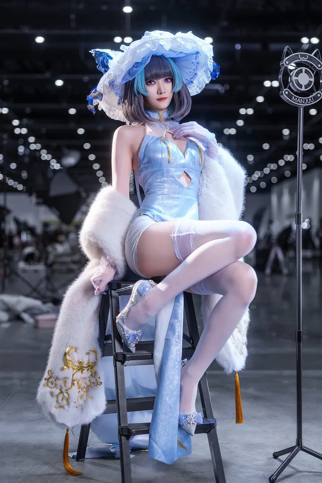 Anime-style photography, Cheshire Cosplay, Azur Lane, Convention photos, White tights cosplay - Image 3