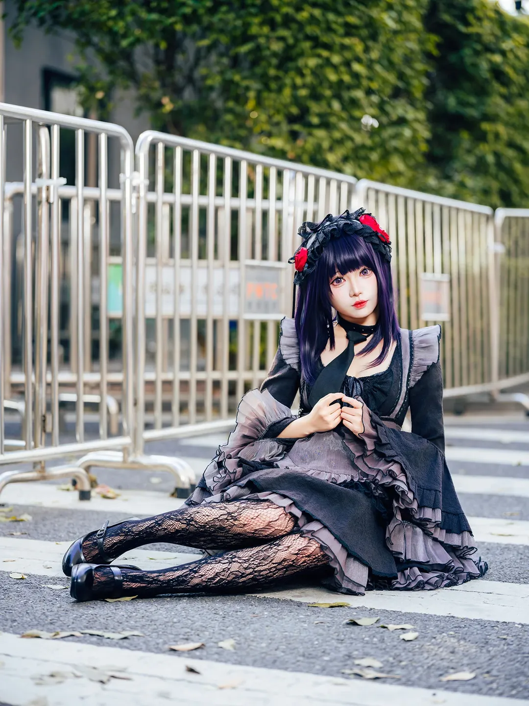 Gothic style outfit, Cosplay photography, My Dress-Up Darling, Shizuku Kuroe cosplay, Guangzhou Firefly ACG Expo