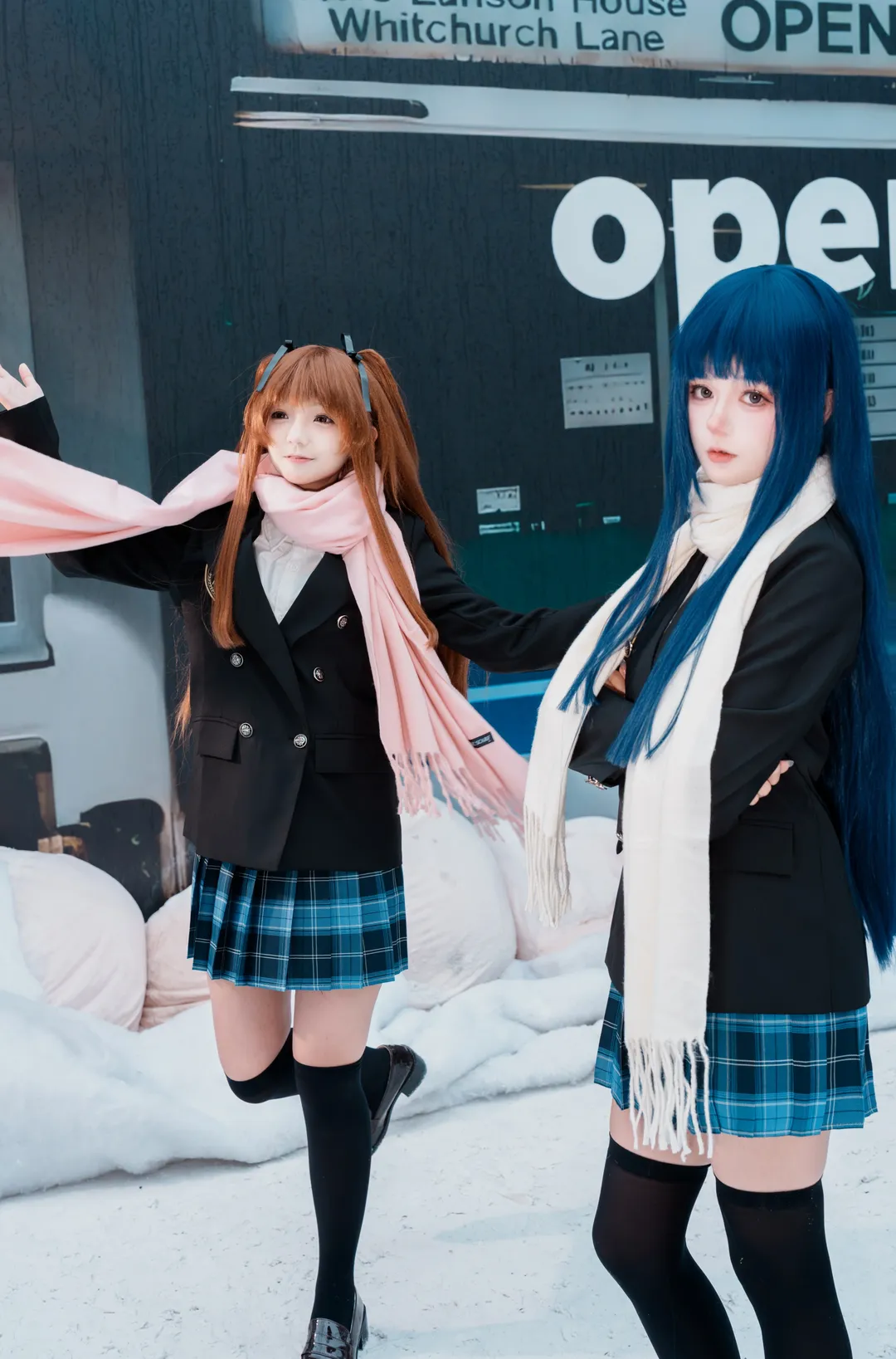 雪景摄影, 过膝袜穿搭, 冬装校园cosplay, jk格子裙, 二次元名场面复刻