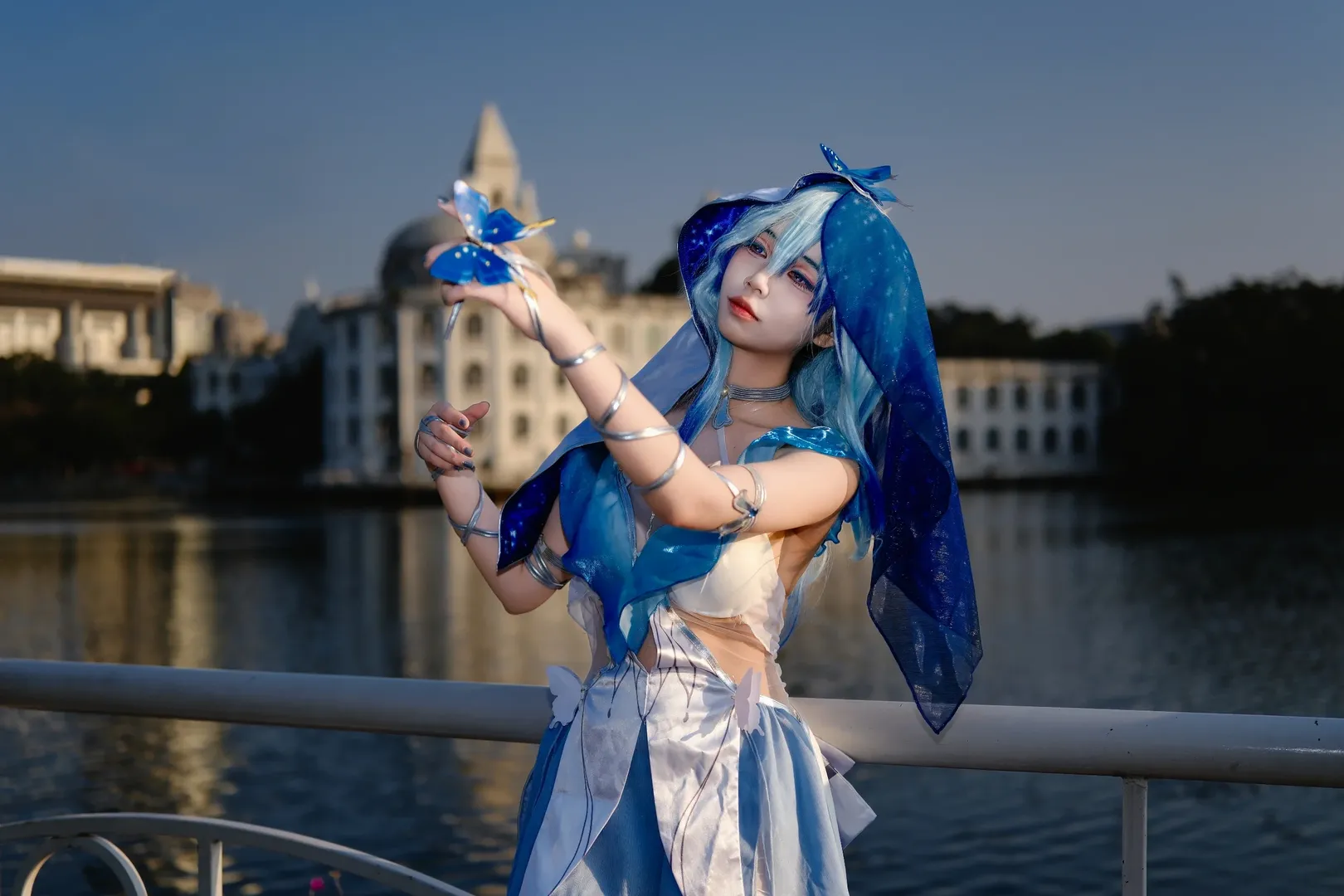 鸣潮, 守岸人cos, 蓝色系cosplay, 户外人像摄影, 流花湖公园写真 - 第2张