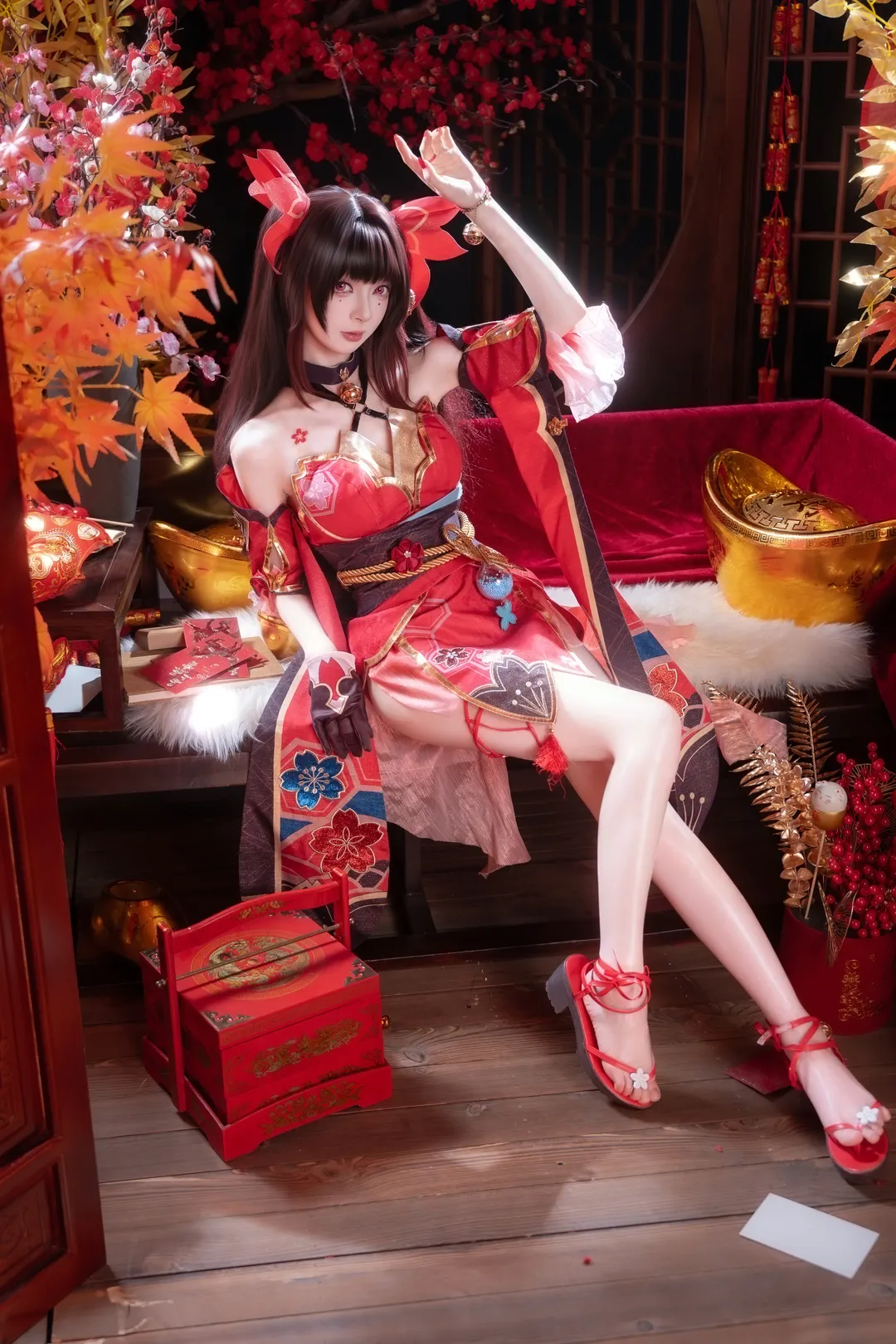 崩坏星穹铁道, 二次元cosplay, 花火cos, 新年写真, 国风红裙 - 第2张