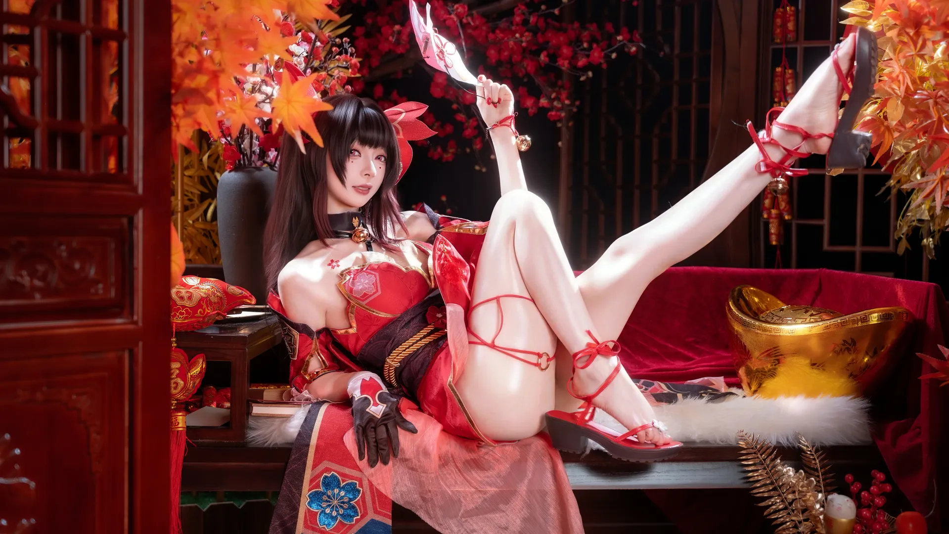 崩坏星穹铁道, 二次元cosplay, 花火cos, 新年写真, 国风红裙