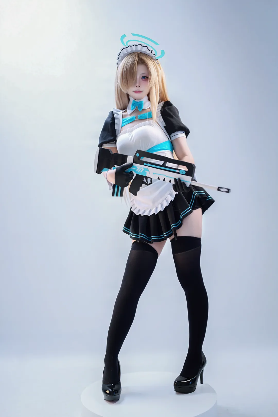 ブルーアーカイブ, 一之瀬アスナ コスプレ, スタジオ撮影, 戦術メイド服, メイドコスプレ