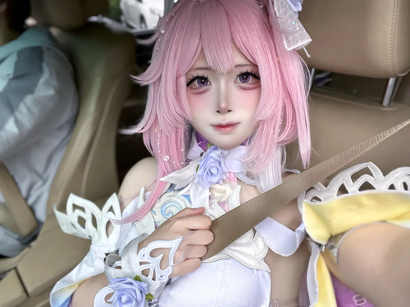 Cyrene Cosplay, Honkai: Star Rail, Wig styling, Cosplay outfit, Anime-style makeup