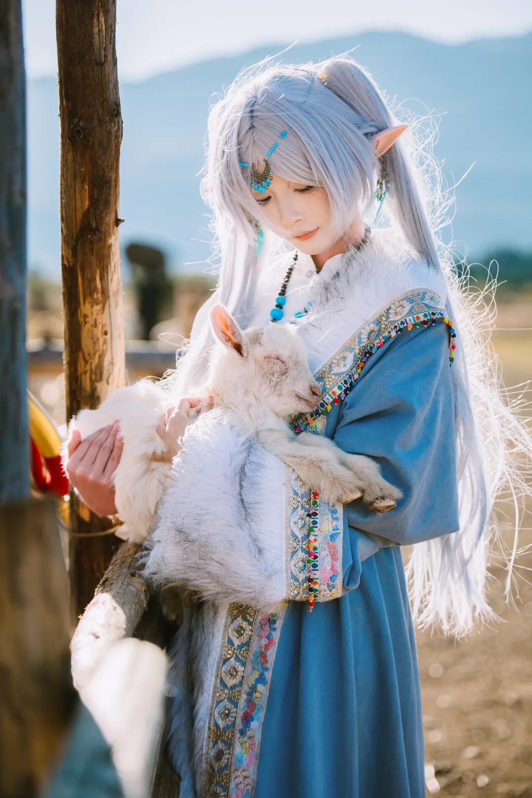 葬送のフリーレン, フリーレン コスプレ, 麗江での旅行撮影, チベット衣装コスプレ, 雪山コスプレ撮影