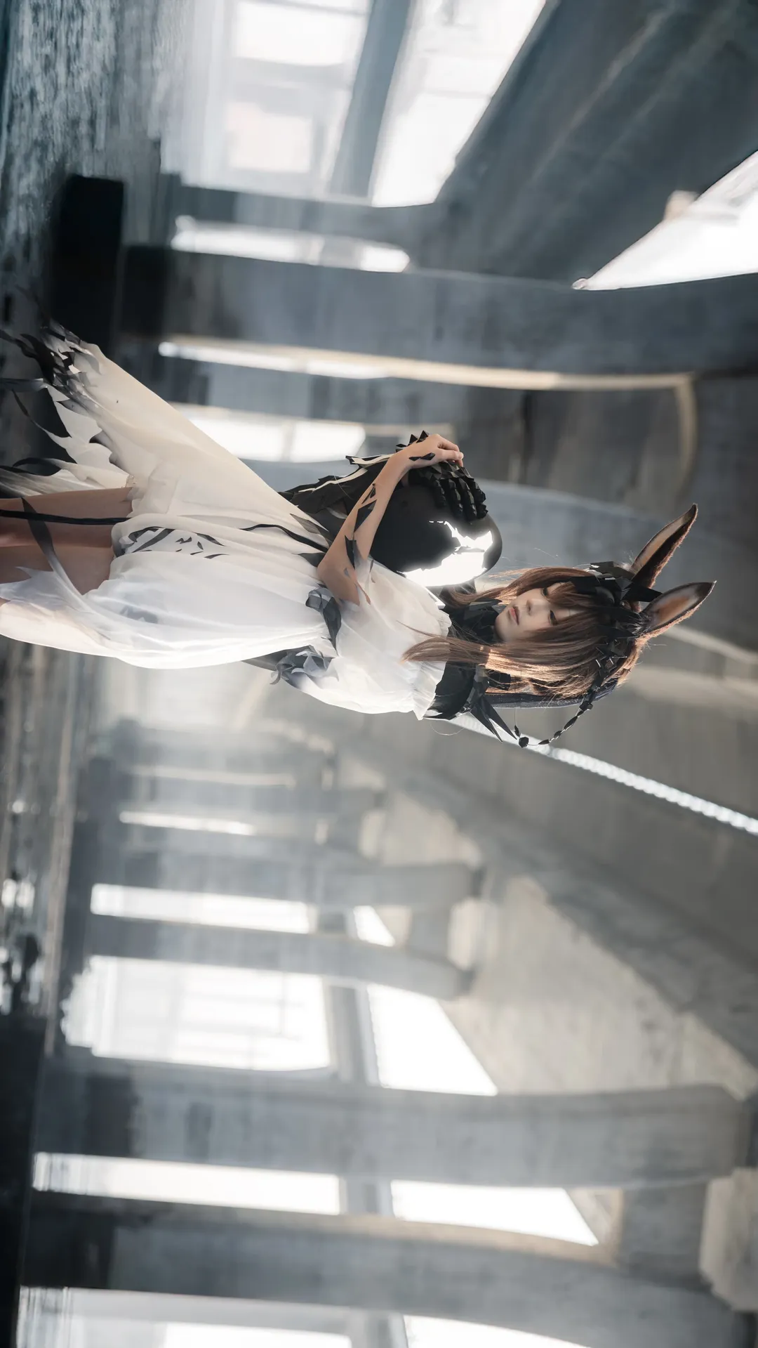 Arknights, Amiya cosplay, Lord of Fiends Rabbit in Ruina, Barefoot cosplay, Under-bridge photography - Image 12
