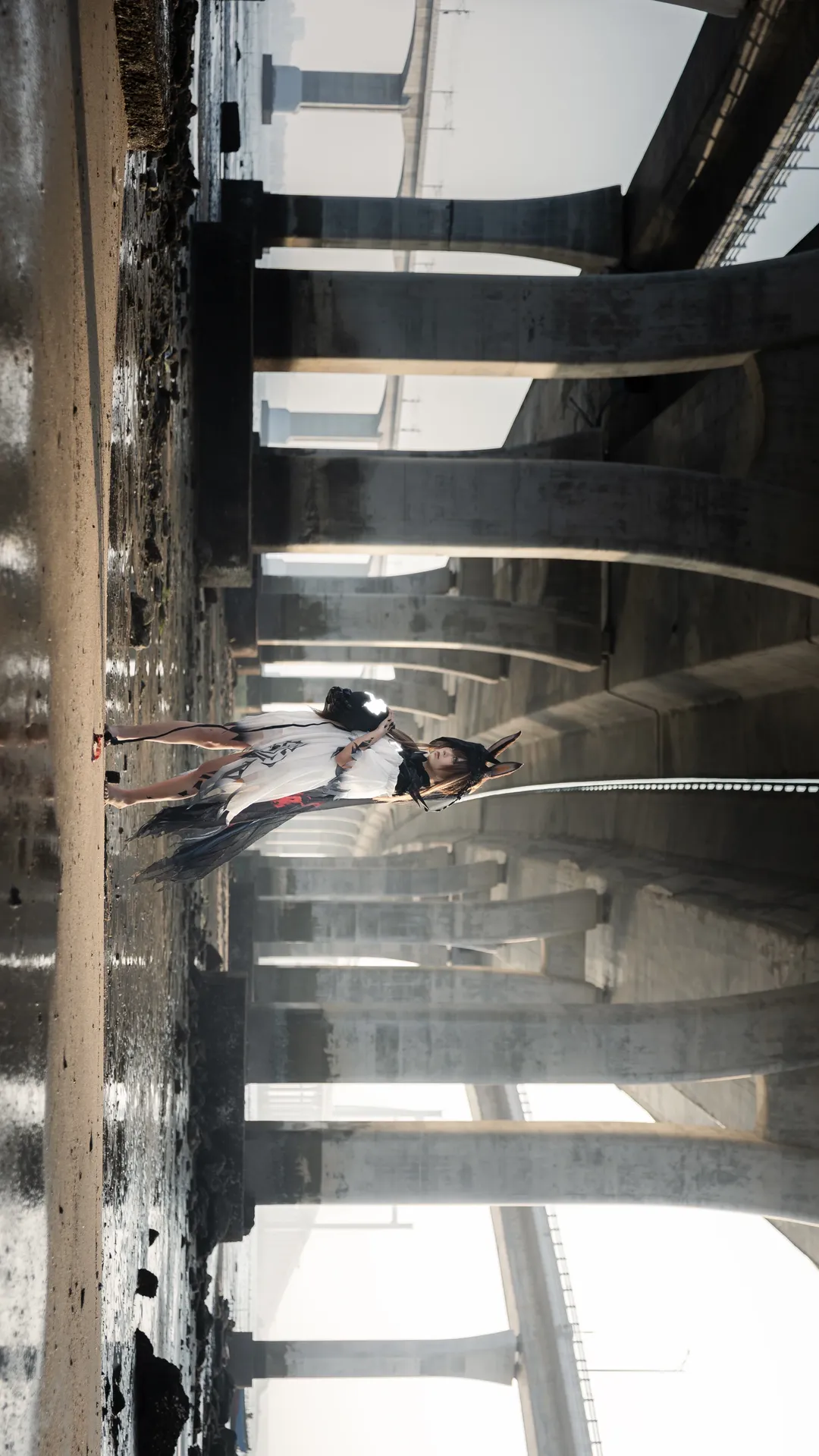 Arknights, Amiya cosplay, Lord of Fiends Rabbit in Ruina, Barefoot cosplay, Under-bridge photography - Image 8