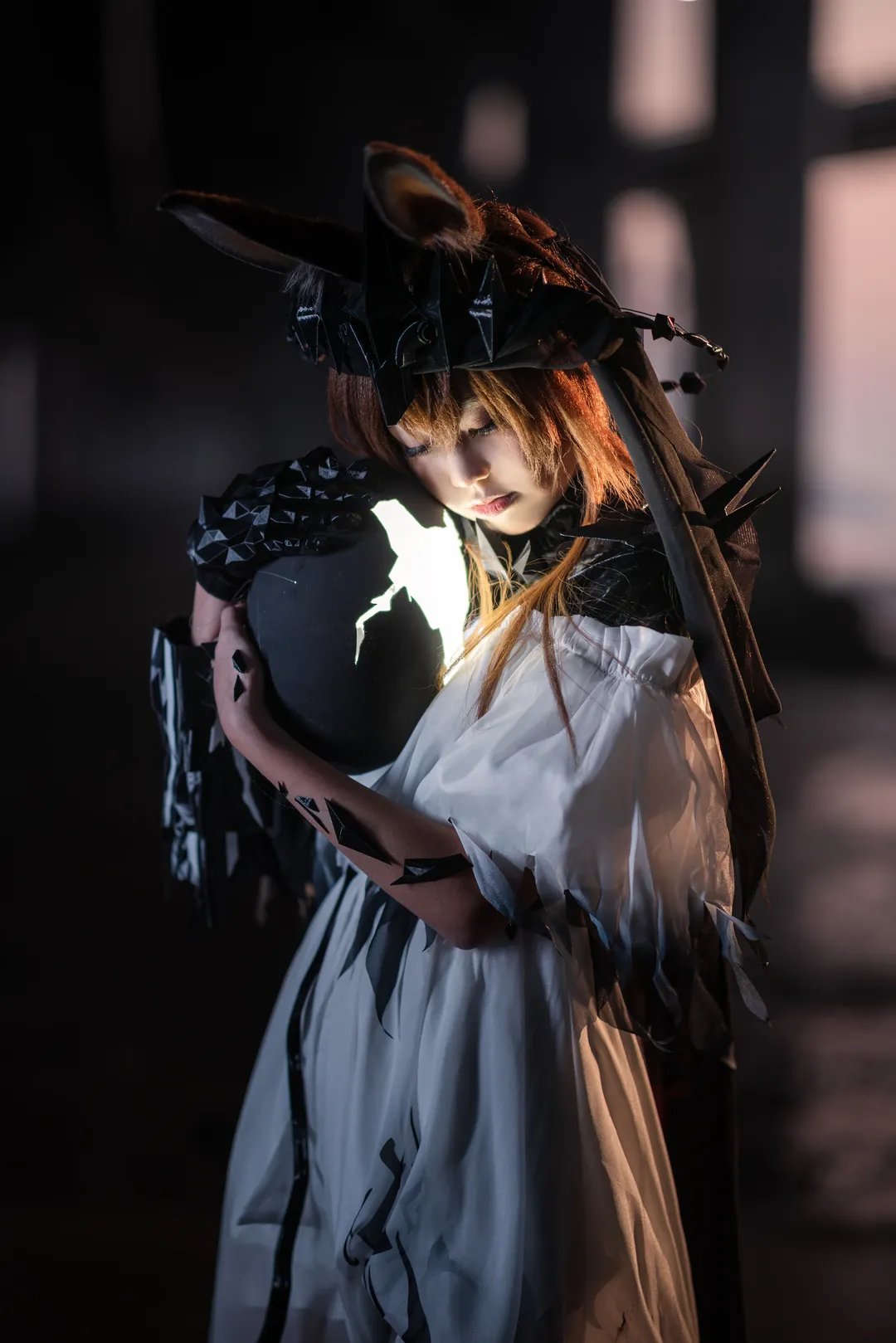 明日方舟, 阿米娅cos, cosplay正片, 废土风摄影, 场景人像 - 第1张