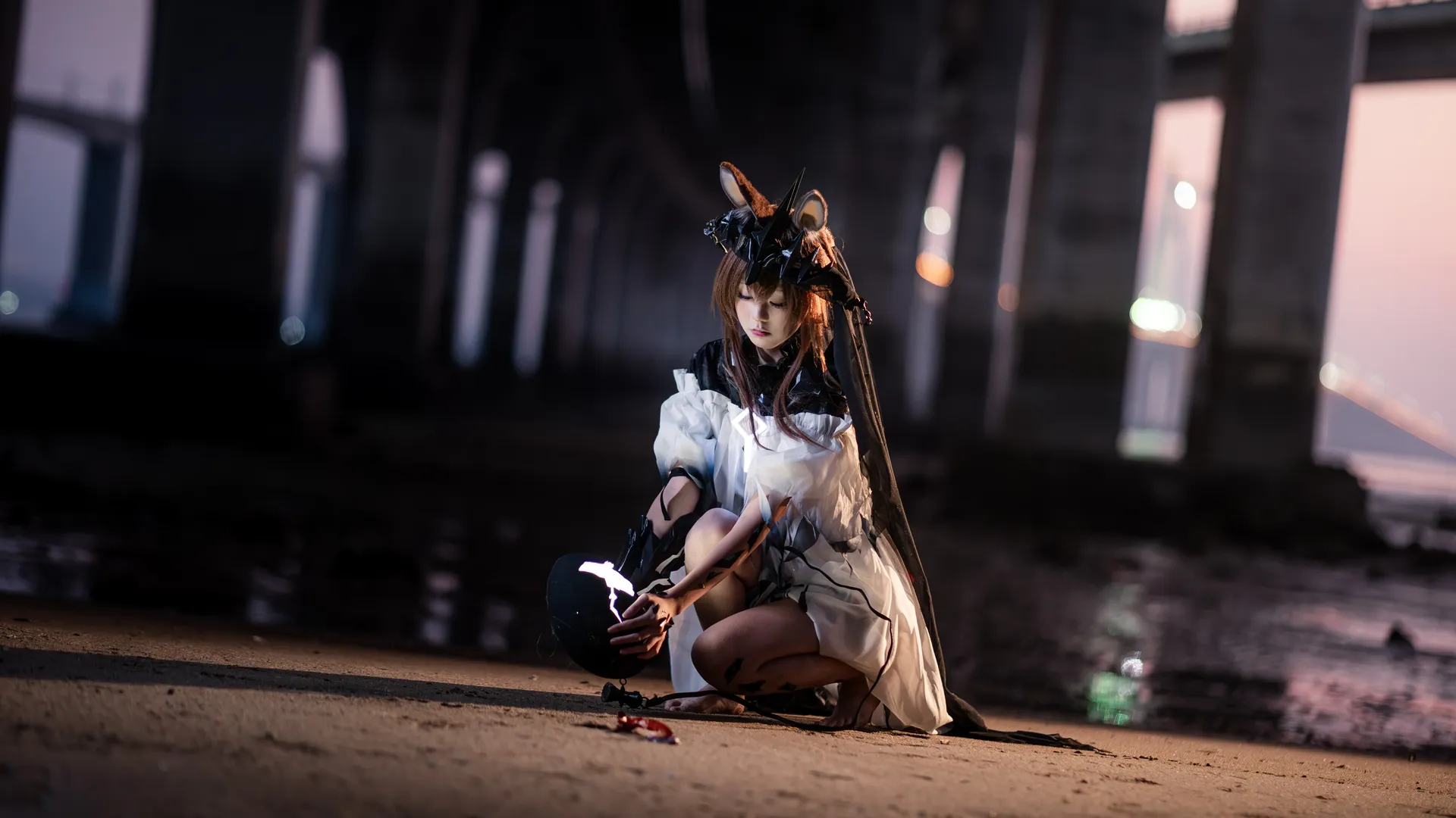 明日方舟, 阿米娅cos, cosplay正片, 废土风摄影, 场景人像 - 第6张
