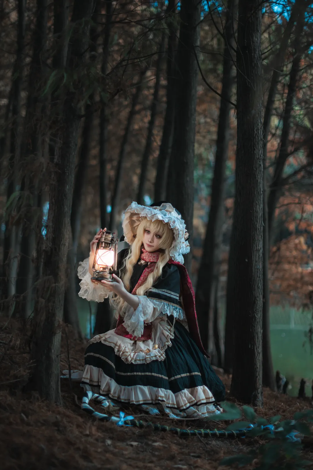 魔理沙cos, cosplay正片, 户外人像, 复古洋装, 红杉林写真 - 第2张