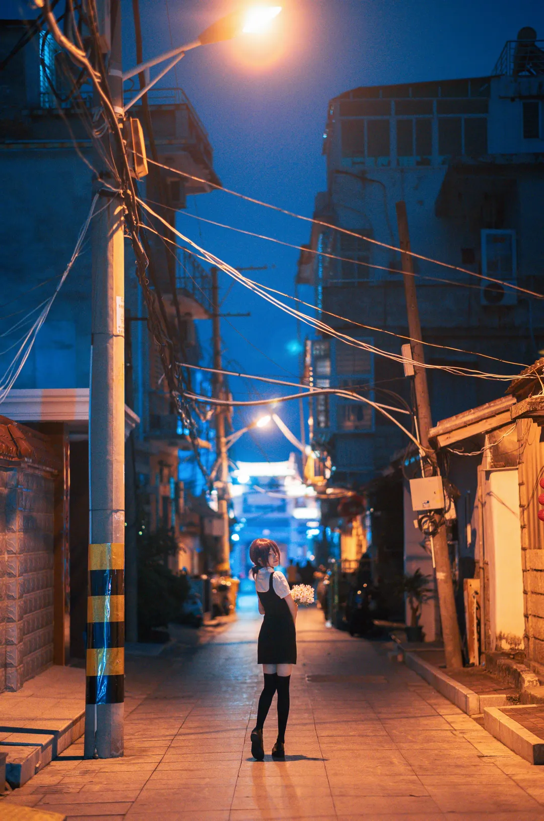 氛围感摄影, cos正片, 蕾塞cos, 电锯人, 夜景街拍 - 第3张