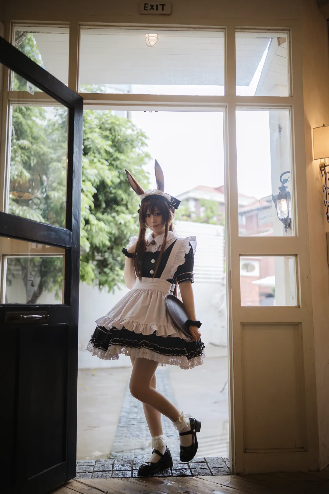 二次元撮影, アークナイツ, アーミヤ コスプレ, コスプレ撮影, うさ耳メイド - 2枚目