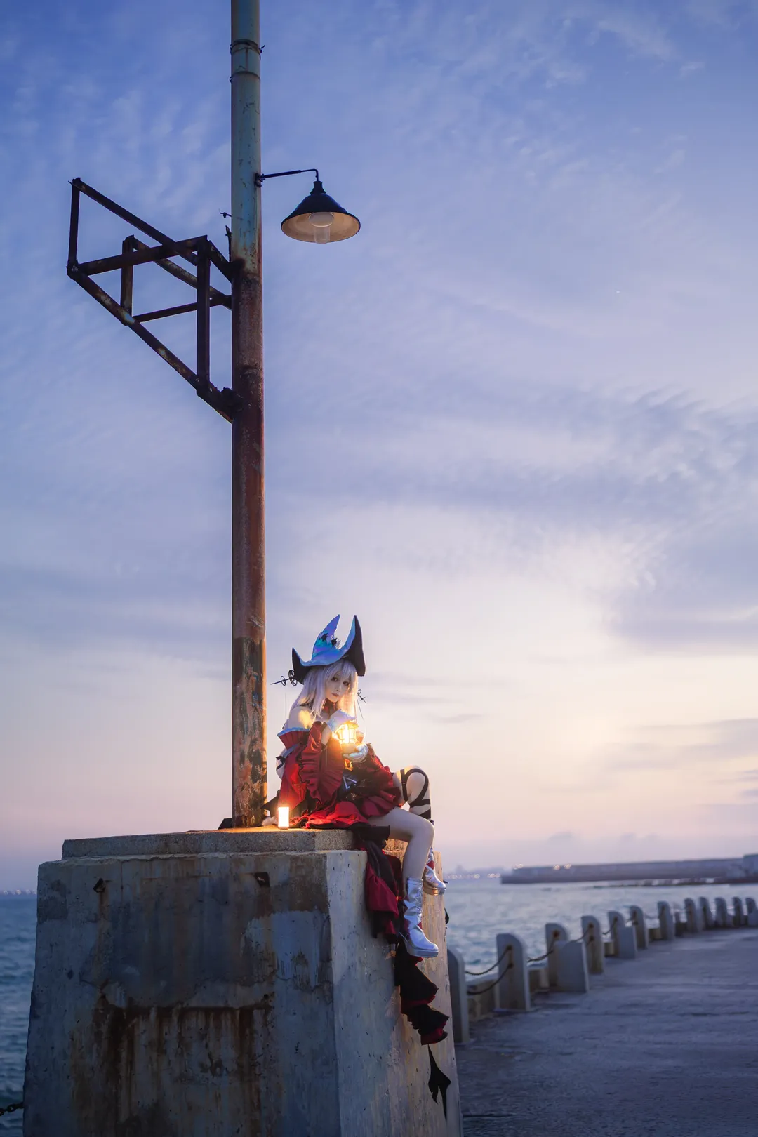 Cosplay photoshoot, Arknights, Seaside cosplay, Blue Hour, Skadi the Corrupting Heart cosplay