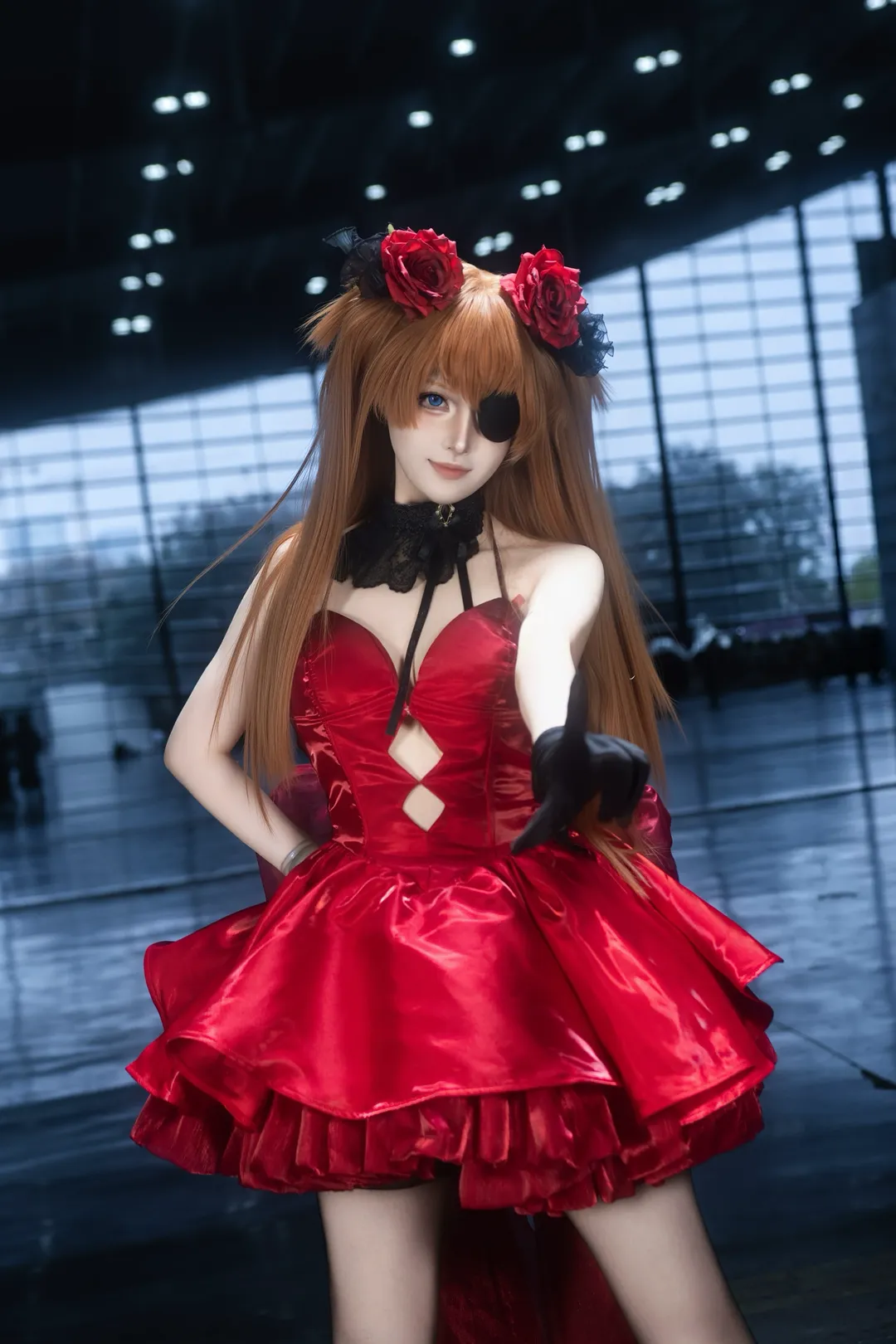 漫展场照, 明日香cos, 新世纪福音战士, NIKKE联动, 红礼服Cosplay - 第9张