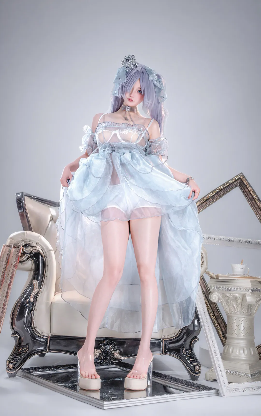 Cinderella cosplay, Dreamy Outfit, Cinderella, Sheer tulle skirt, Doll-like makeup and styling