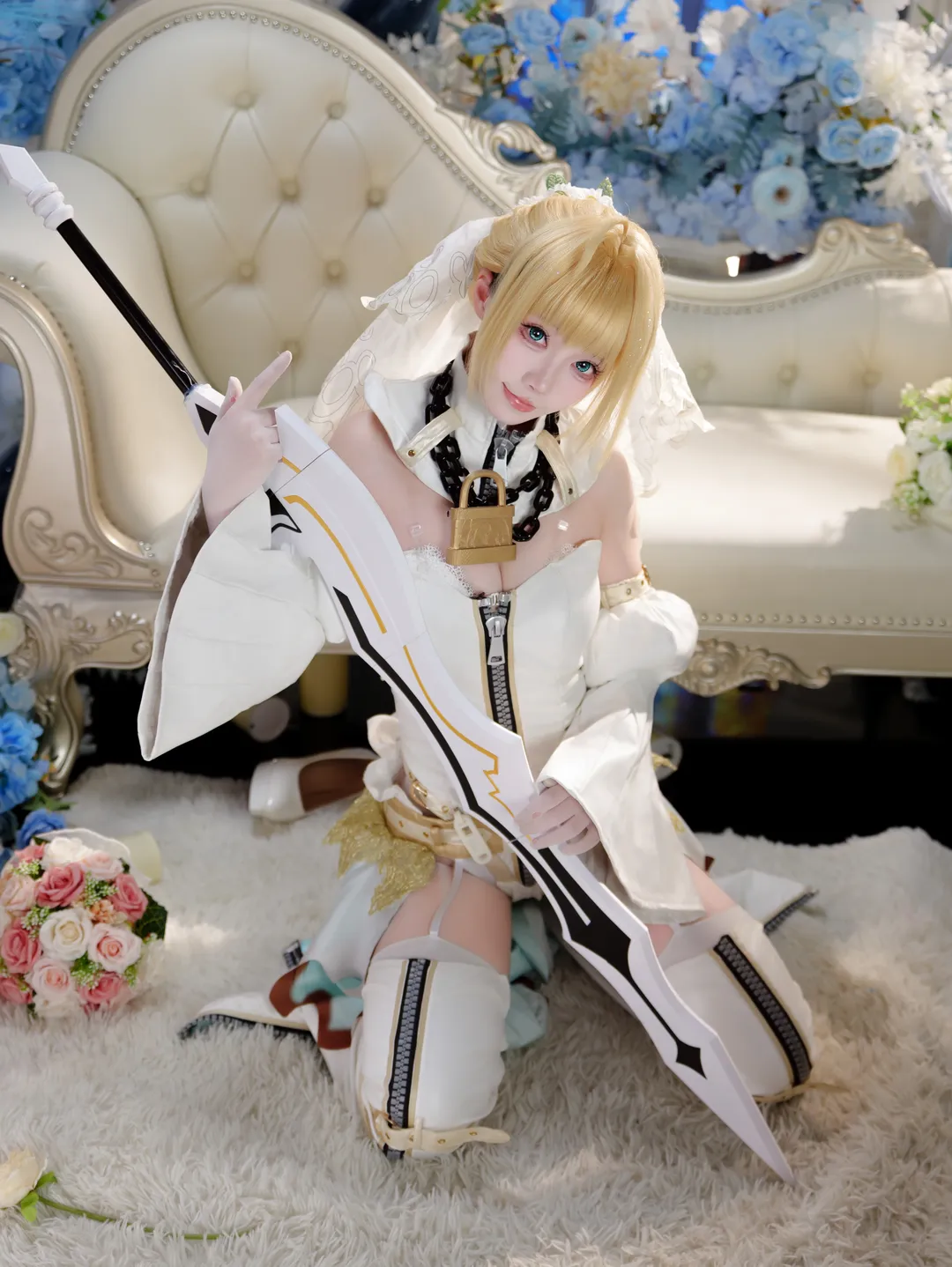 二次元cosplay, FGO, 尼禄花嫁cos, 白纱大剑, 教堂布景