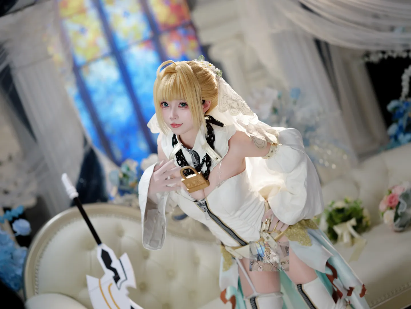 二次元cosplay, FGO, 尼禄花嫁cos, 白纱大剑, 教堂布景 - 第8张