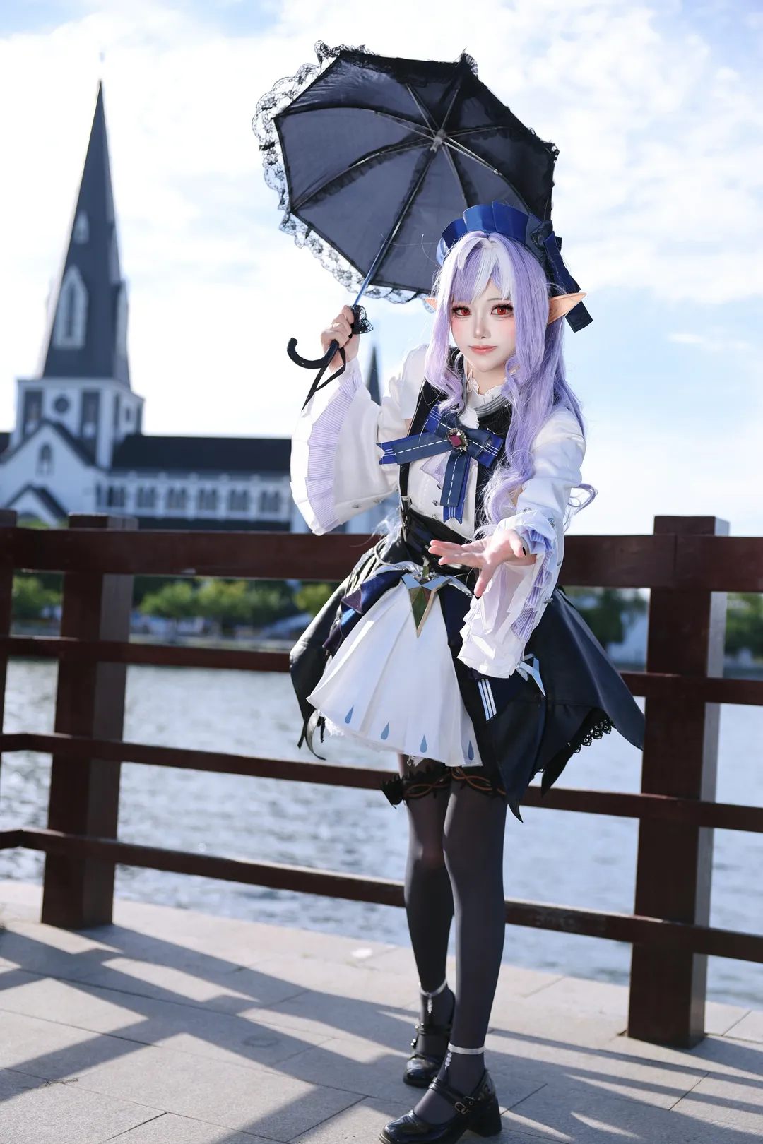 ゼンレスゾーンゼロ, ビビアン コスプレ, エルフ耳コスプレ, 水辺撮影, 黒ストッキングコスプレ