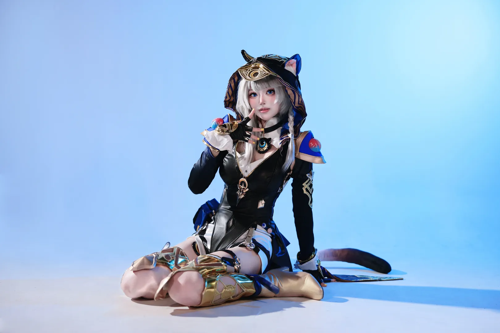 赛飞儿cos, 崩坏星穹铁道, cosplay摄影, 银发蓝瞳, 猫耳兜帽 - 第2张