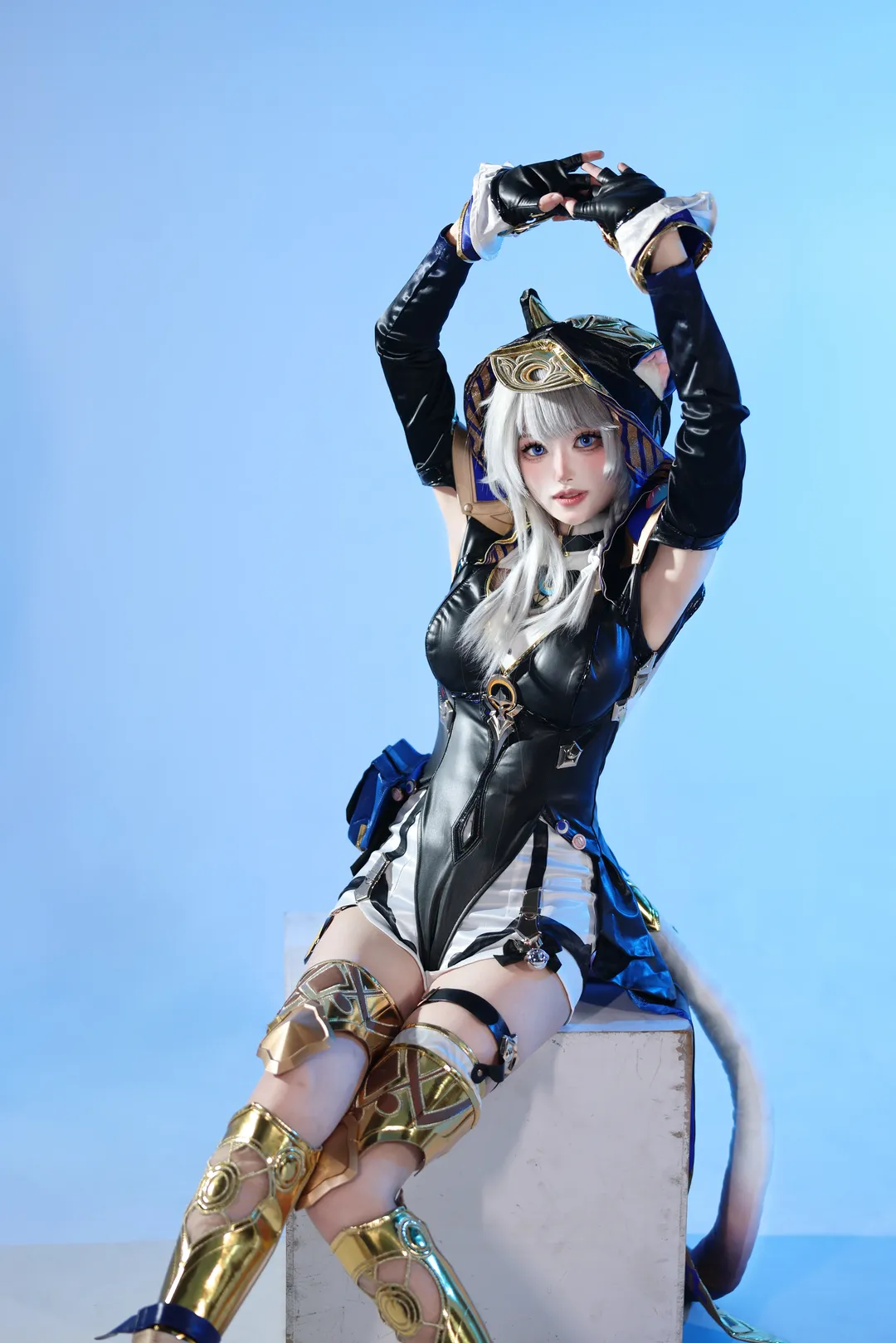 Cifera Cosplay, Honkai: Star Rail, Honkai: Star Rail Cipher, Black and gold leather armor cosplay, Animal-eared girl cosplay