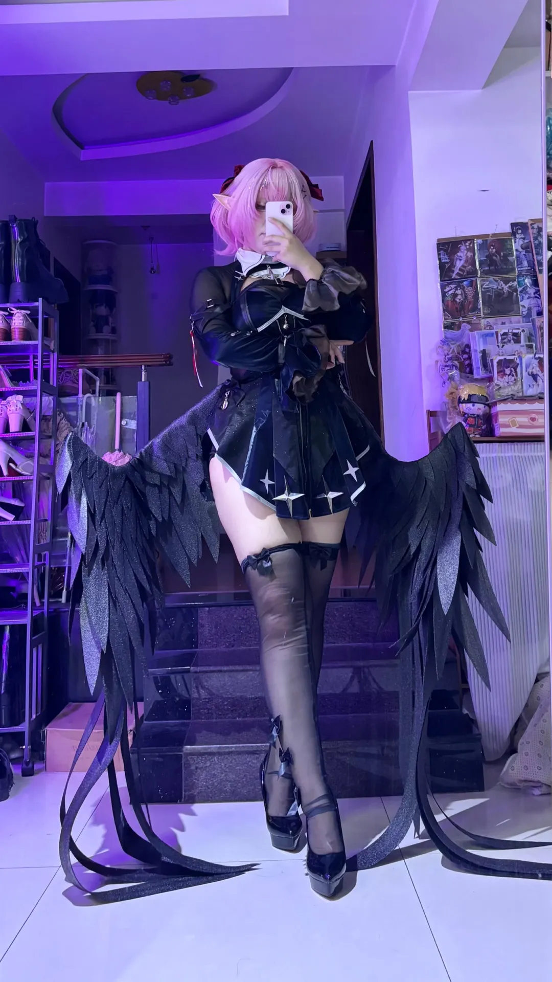 ゼンレスゾーンゼロ, 鏡越しの自撮り, コスプレ試着, ダークスタイル, ラミルコスプレ