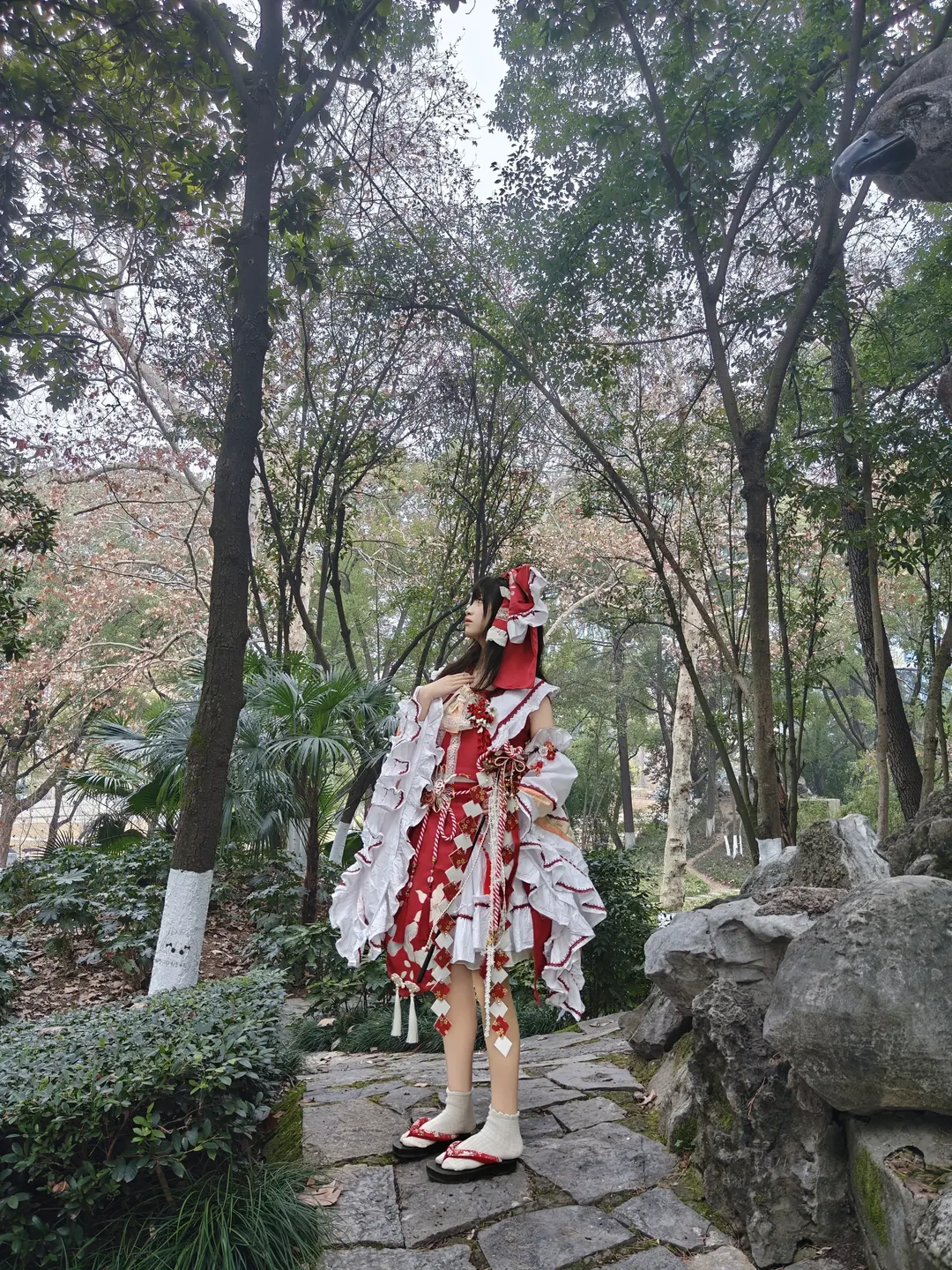 博麗靈夢cos, 東方project, 紅白巫女, 戶外cos攝影, 手工配飾