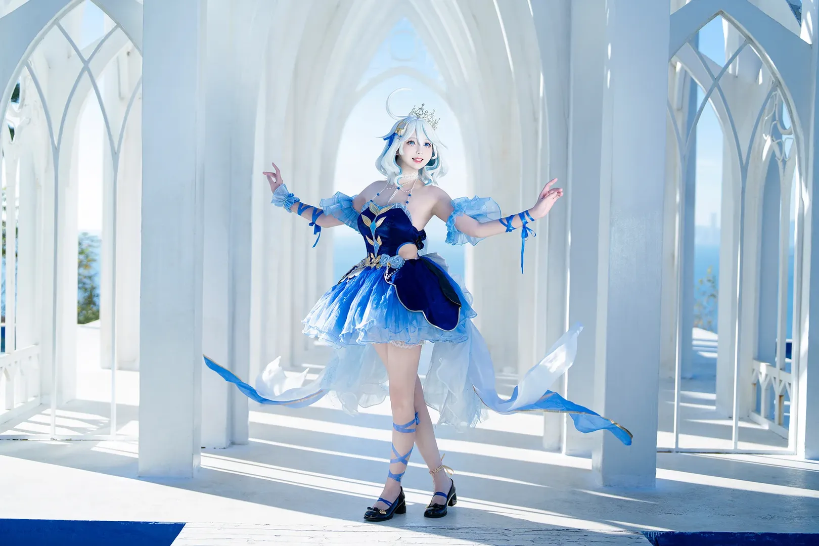 原神, cosplay, 芙宁娜cos, 户外人像, 蓝白色系 - 第3张