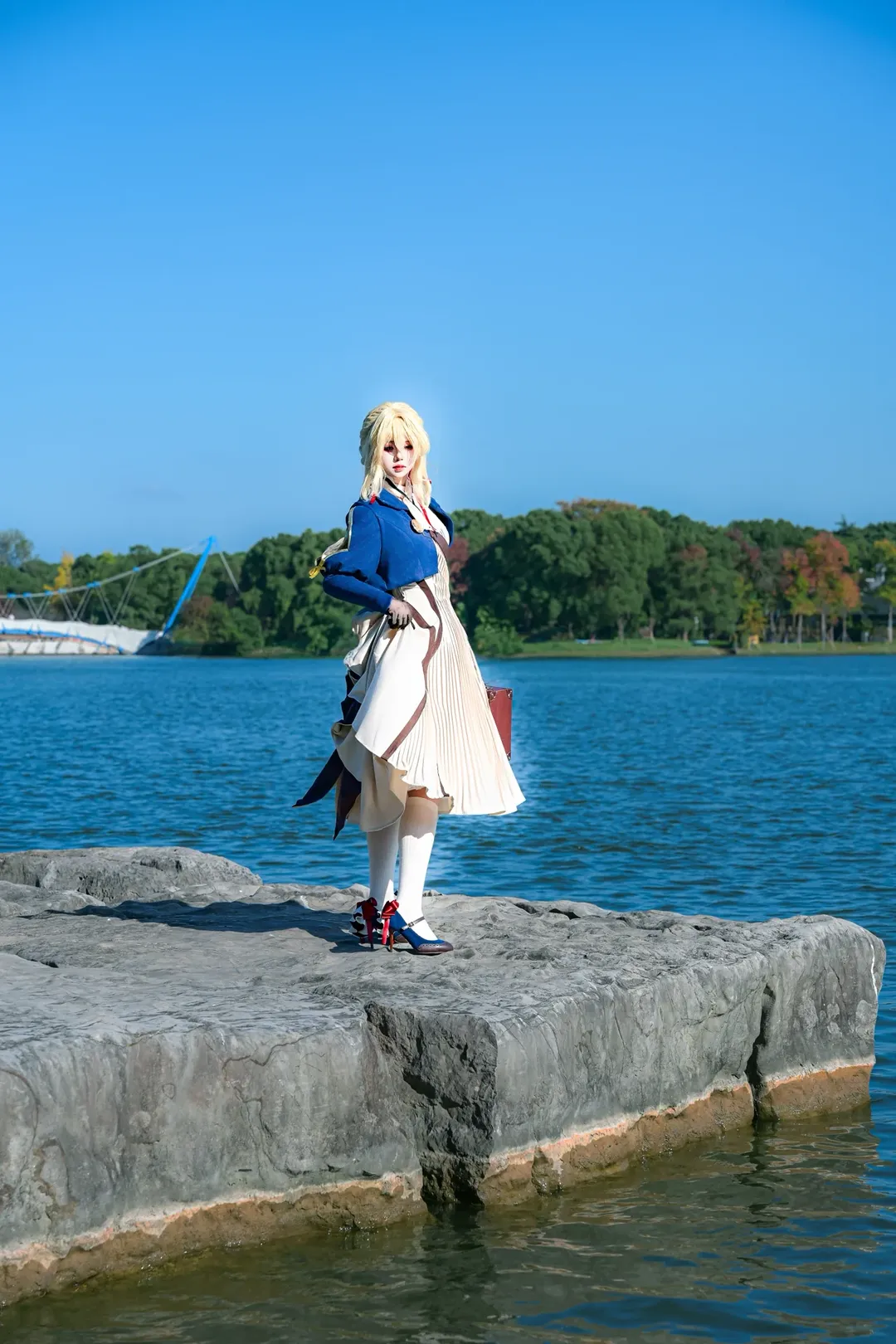 外景摄影, cosplay正片, 薇尔莉特cos, 紫罗兰永恒花园, 复古穿搭