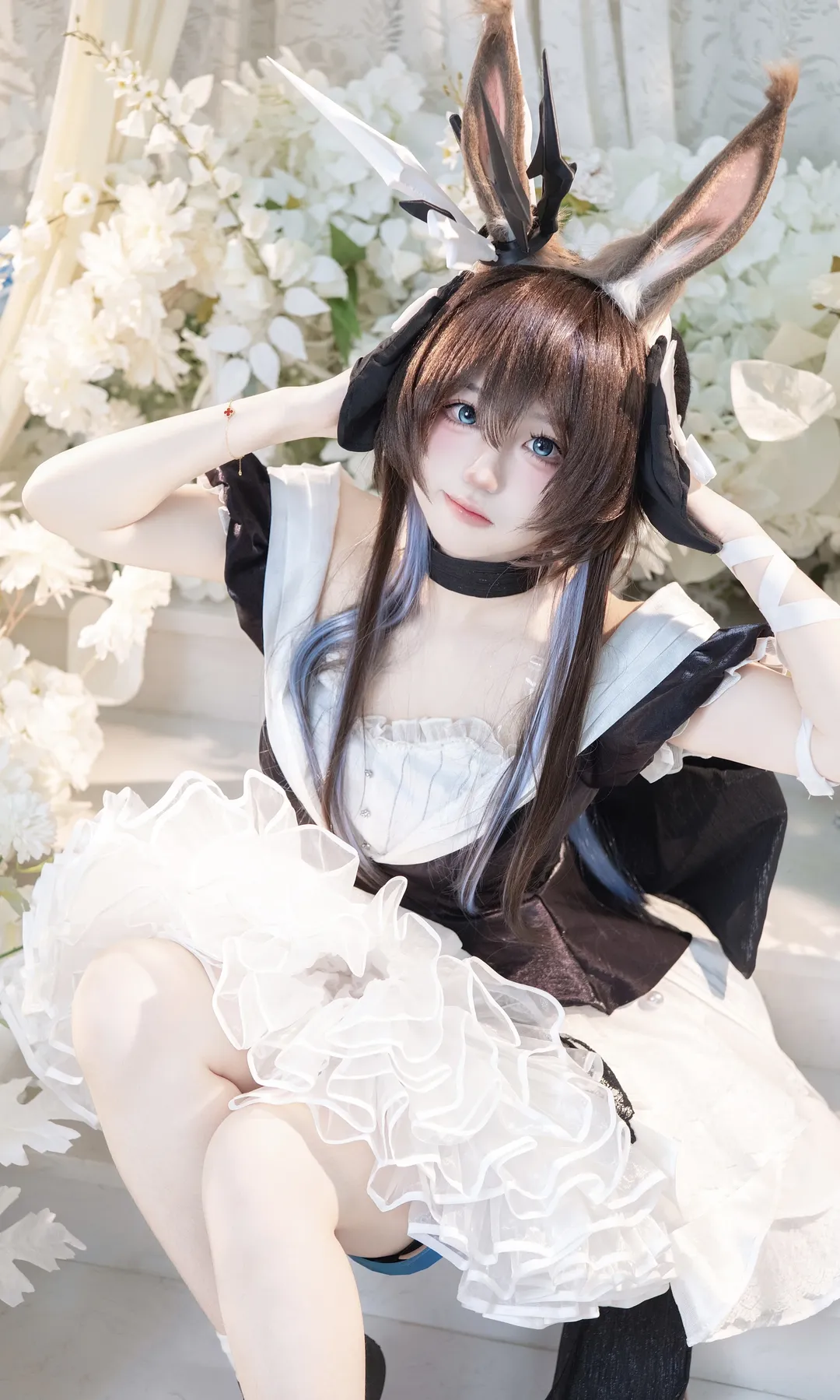 2次元少女, うさ耳衣装, アークナイツ, アーミヤ コスプレ, コスプレ撮影 - 2枚目