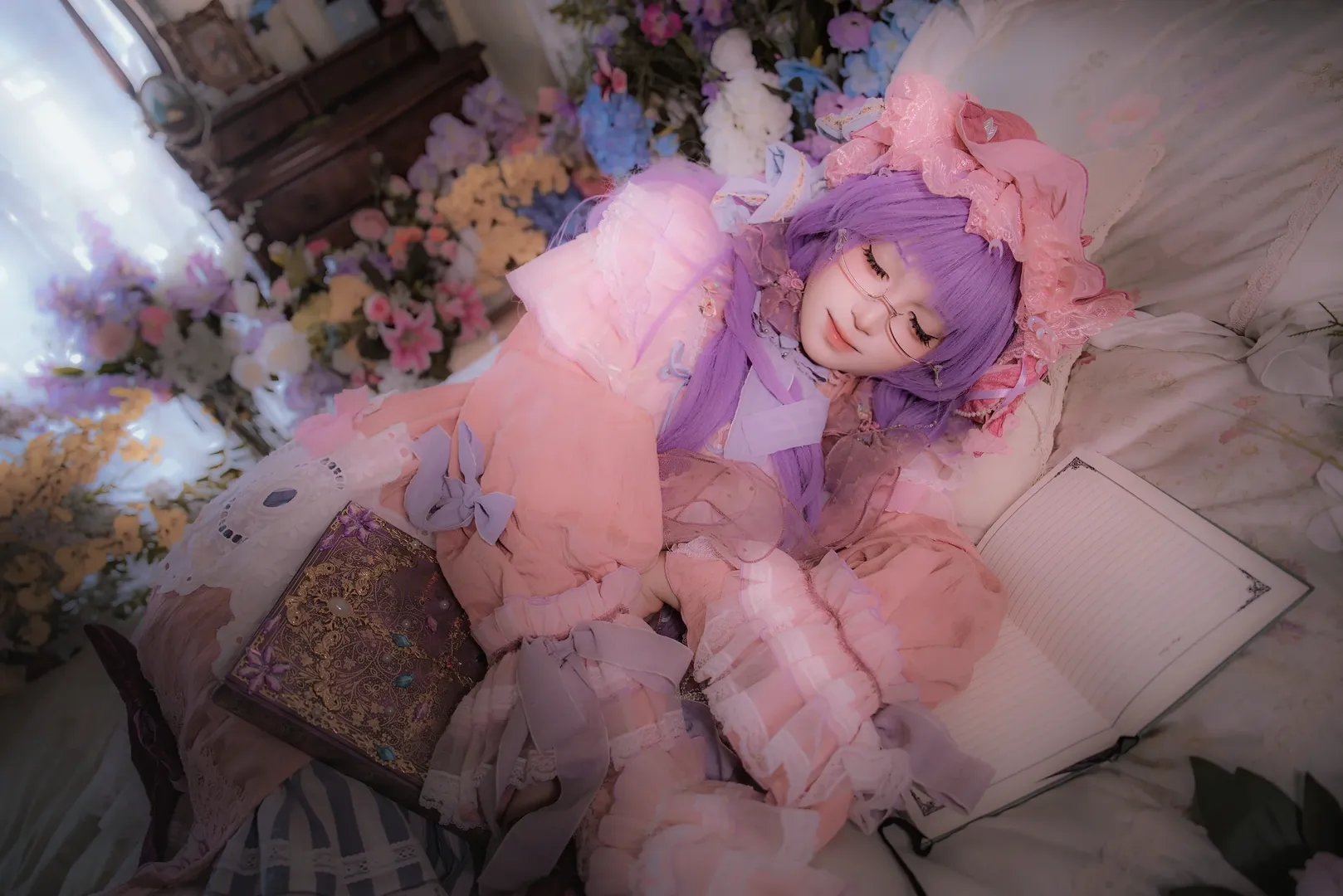 東方Project, パチュリー コスプレ, 二次元コスプレ, ロリータ写真, 幻想的なシーンの撮影 - 4枚目