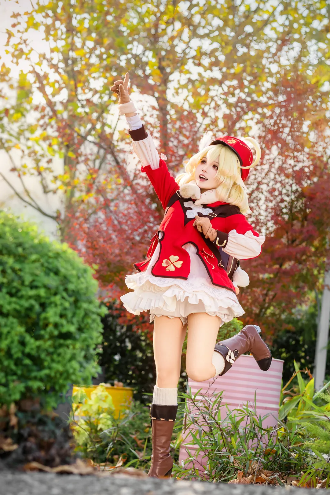 原神, クレー コスプレ, 二次元コスプレ, 屋外コスプレ, 秋の屋外風景 - 2枚目