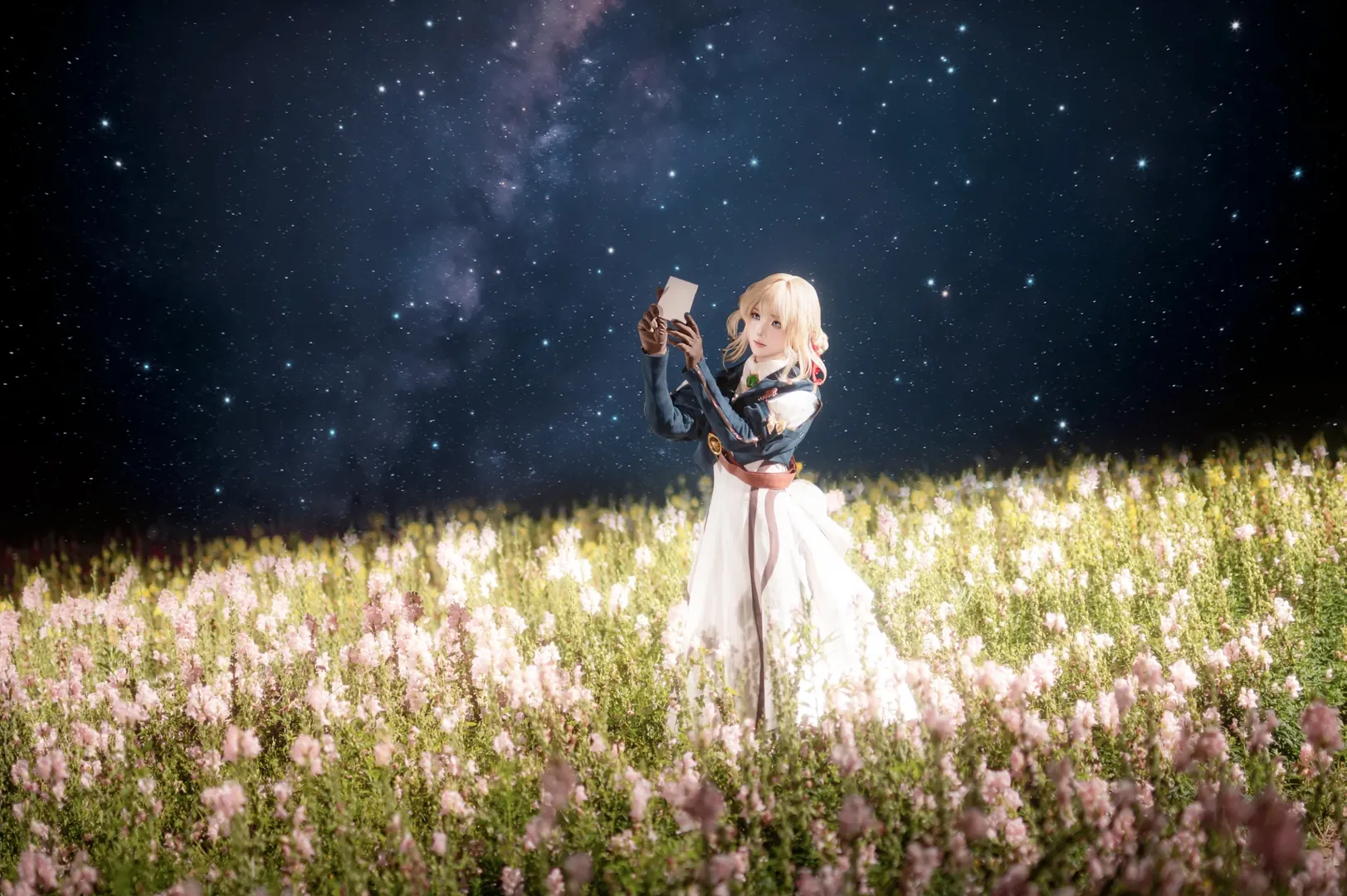 二次元摄影, 夜景人像, 薇尔莉特cos, 紫罗兰永恒花园, 花海写真 - 第3张