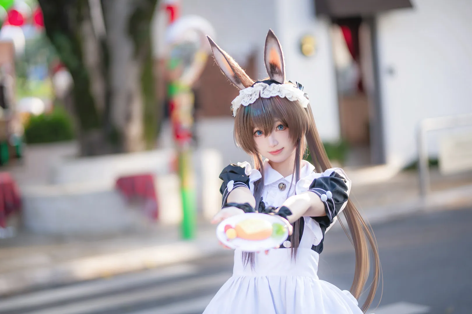 二次元撮影, アークナイツ, アーミヤ コスプレ, メイド服コスプレ, 重慶チェックイン