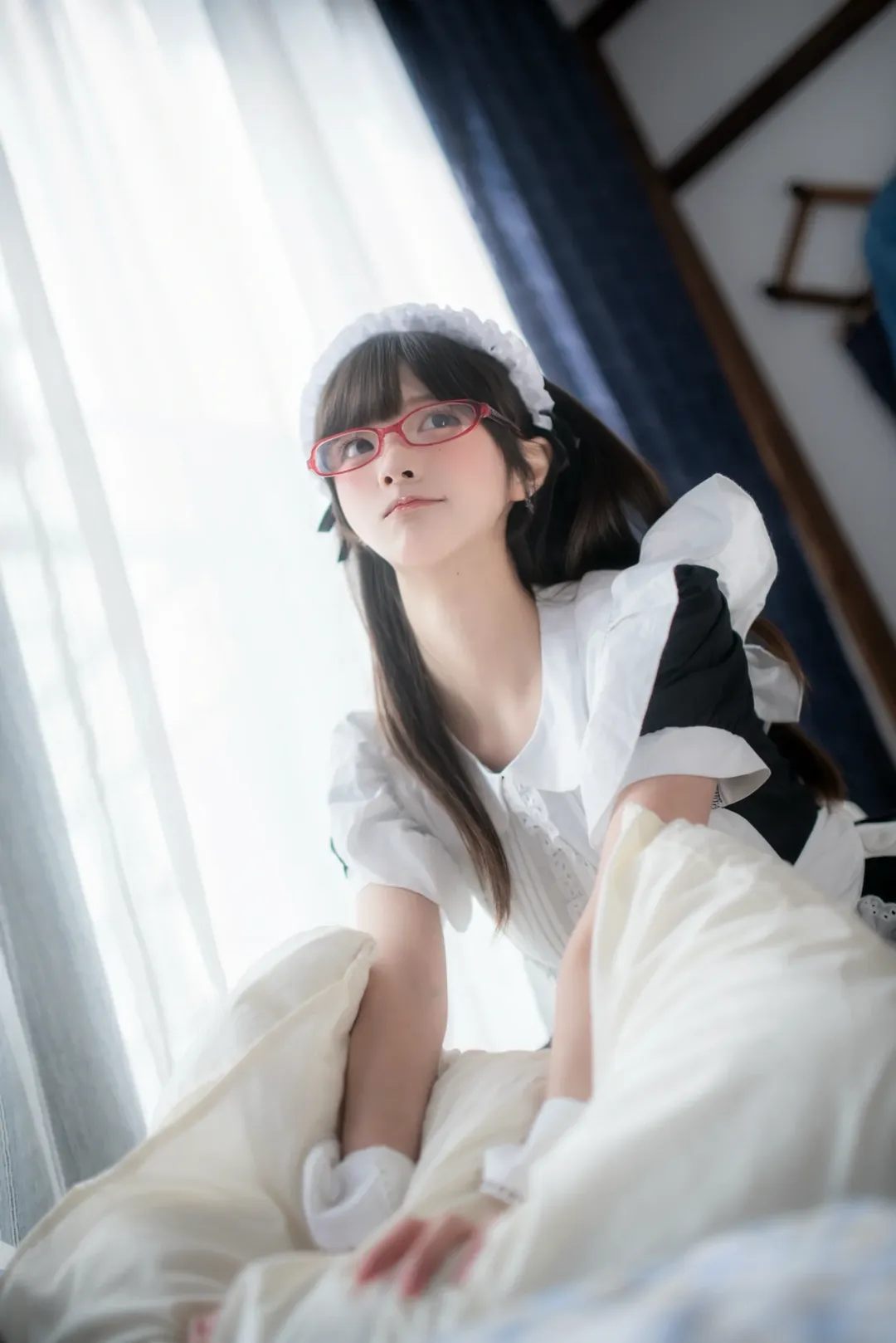 拍照姿势分享, 室内写真, 二次元穿搭, 日系摄影, 女仆装cosplay - 第1张