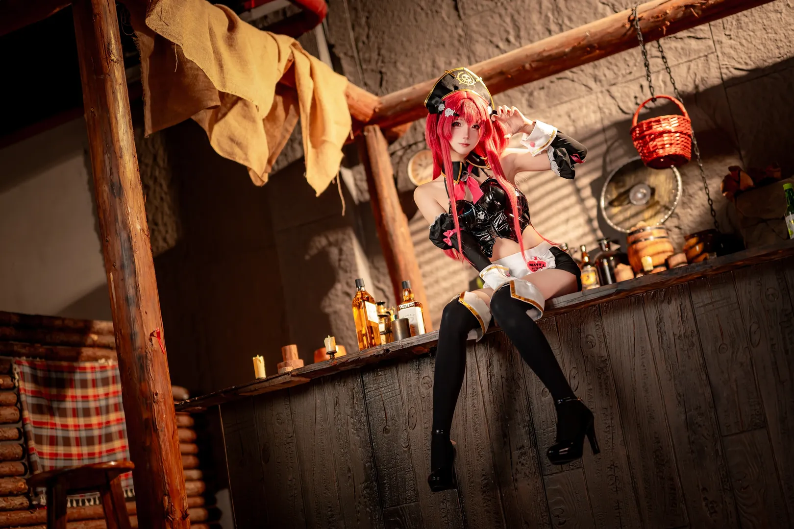 马斯特cos, cosplay正片, nikke, 尼康线下摄影, 复古酒馆 - 第7张
