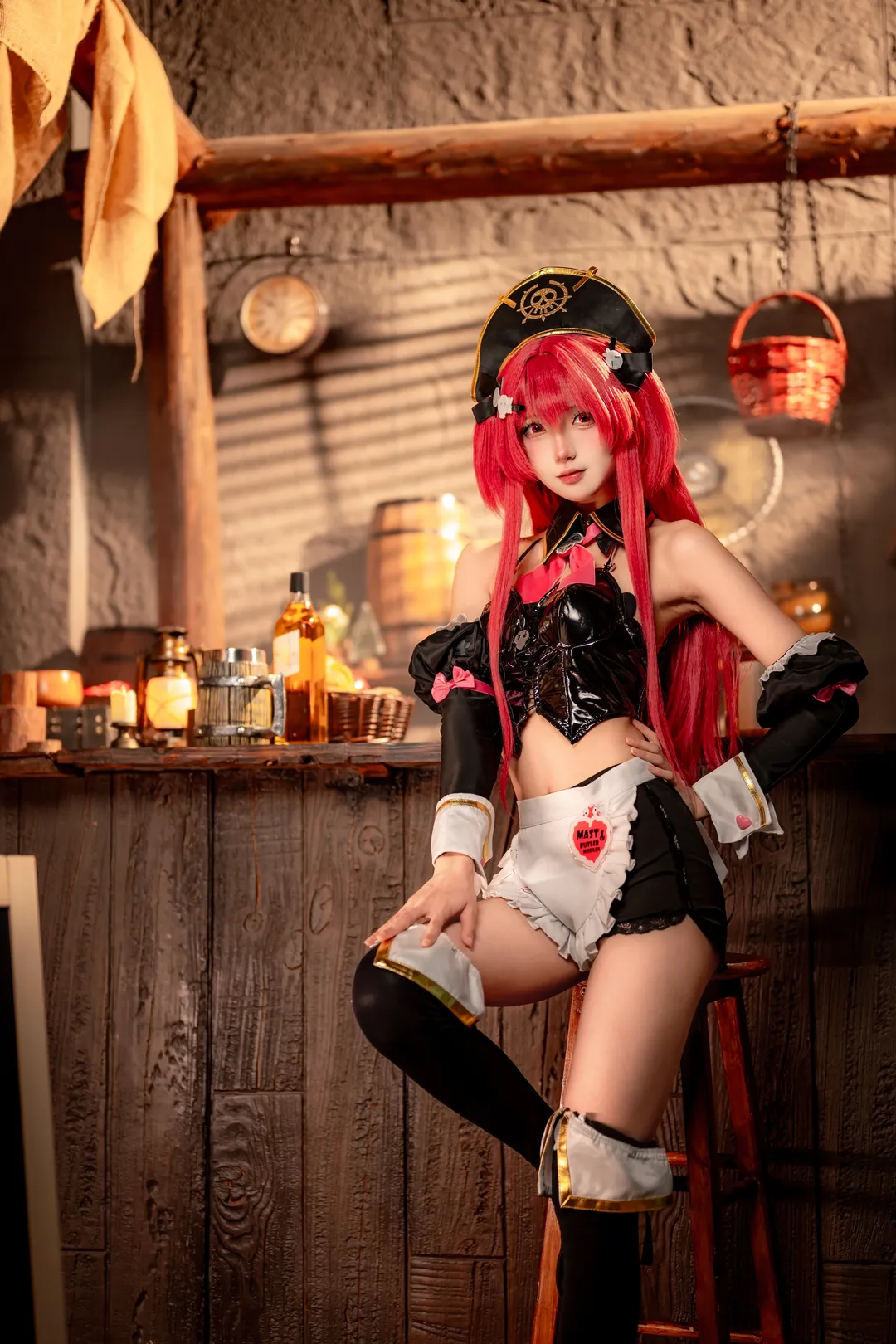 马斯特cos, cosplay正片, nikke, 尼康线下摄影, 复古酒馆 - 第8张