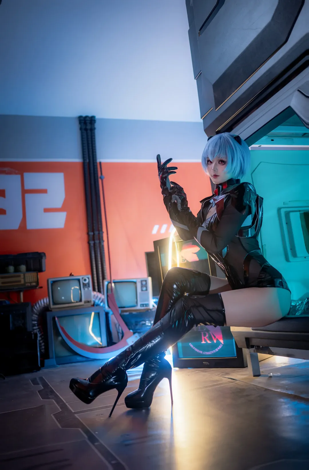 Anime-style photography, Rei Ayanami cosplay, Neon Genesis Evangelion, Chongqing photography, Mechanical style photoshoot - Image 1