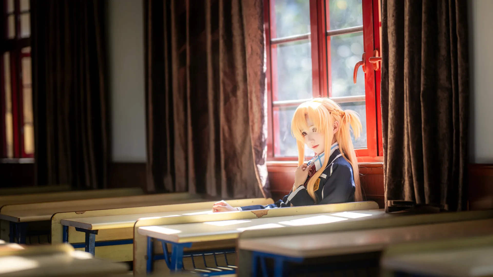 JK制服, 亚丝娜cos, 重庆约拍, 校园正片, 教室光影 - 第9张