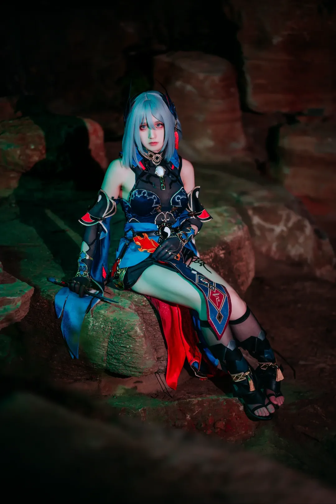 崩壊：スターレイル, 雰囲気のある写真, 夜景コスプレ, 黒タイツ コーデ, 寒鴉コスプレ - 6枚目