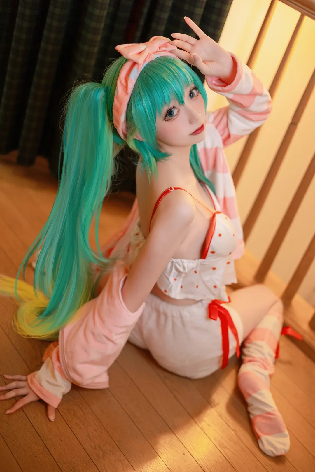 初音未来cos, 居家风, cosplay日常, 双马尾, VOCALOID - 第1张